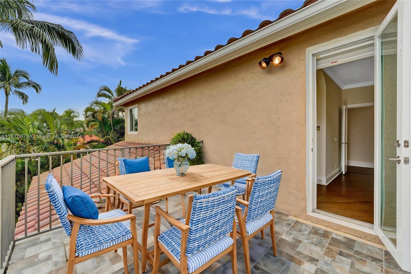 2569 Jardin Way