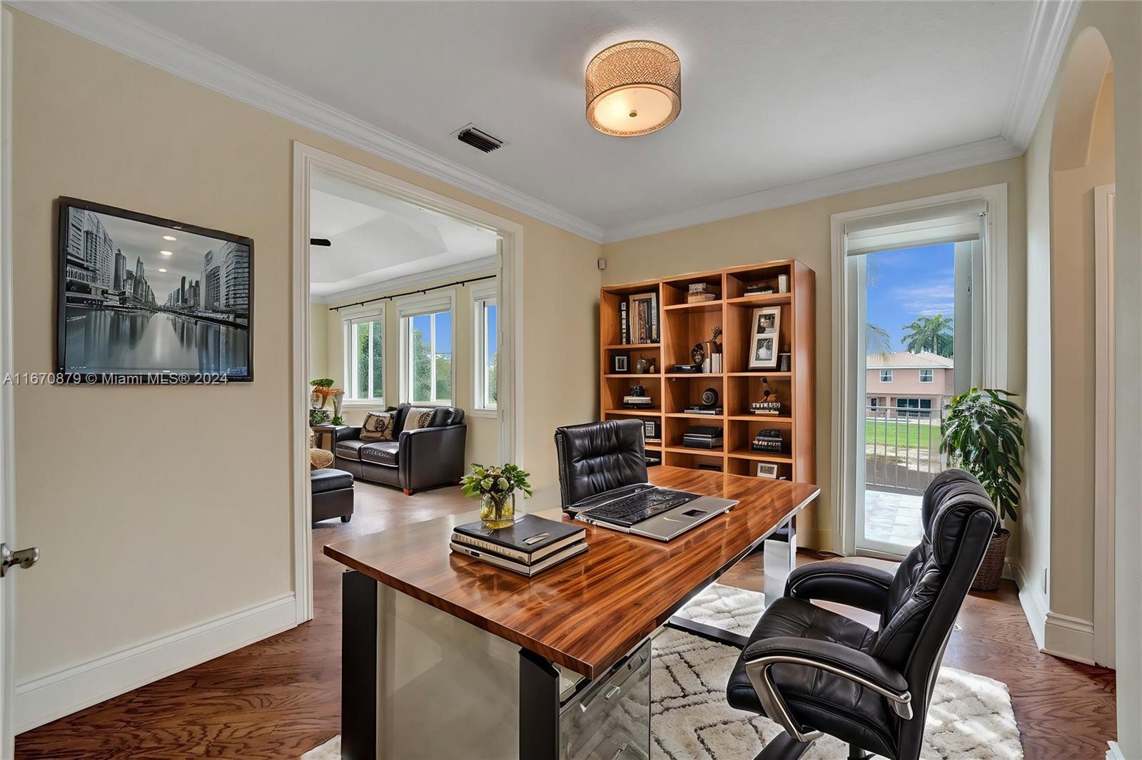 2569 Jardin Way