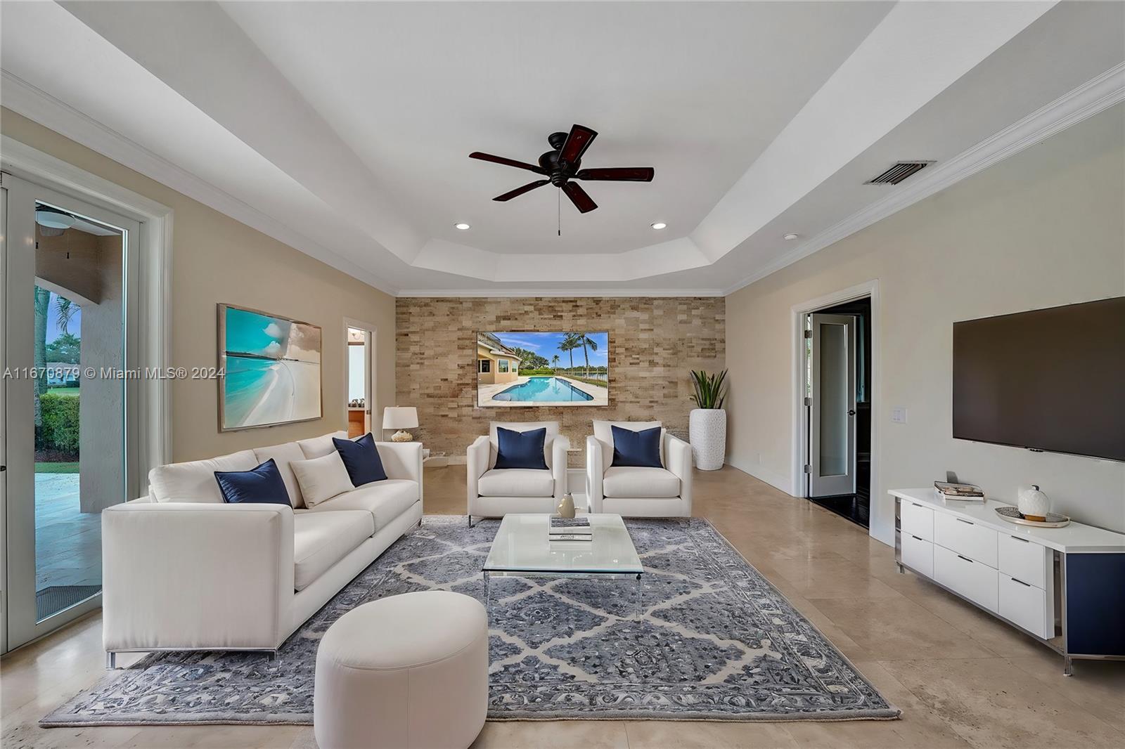 2569 Jardin Way