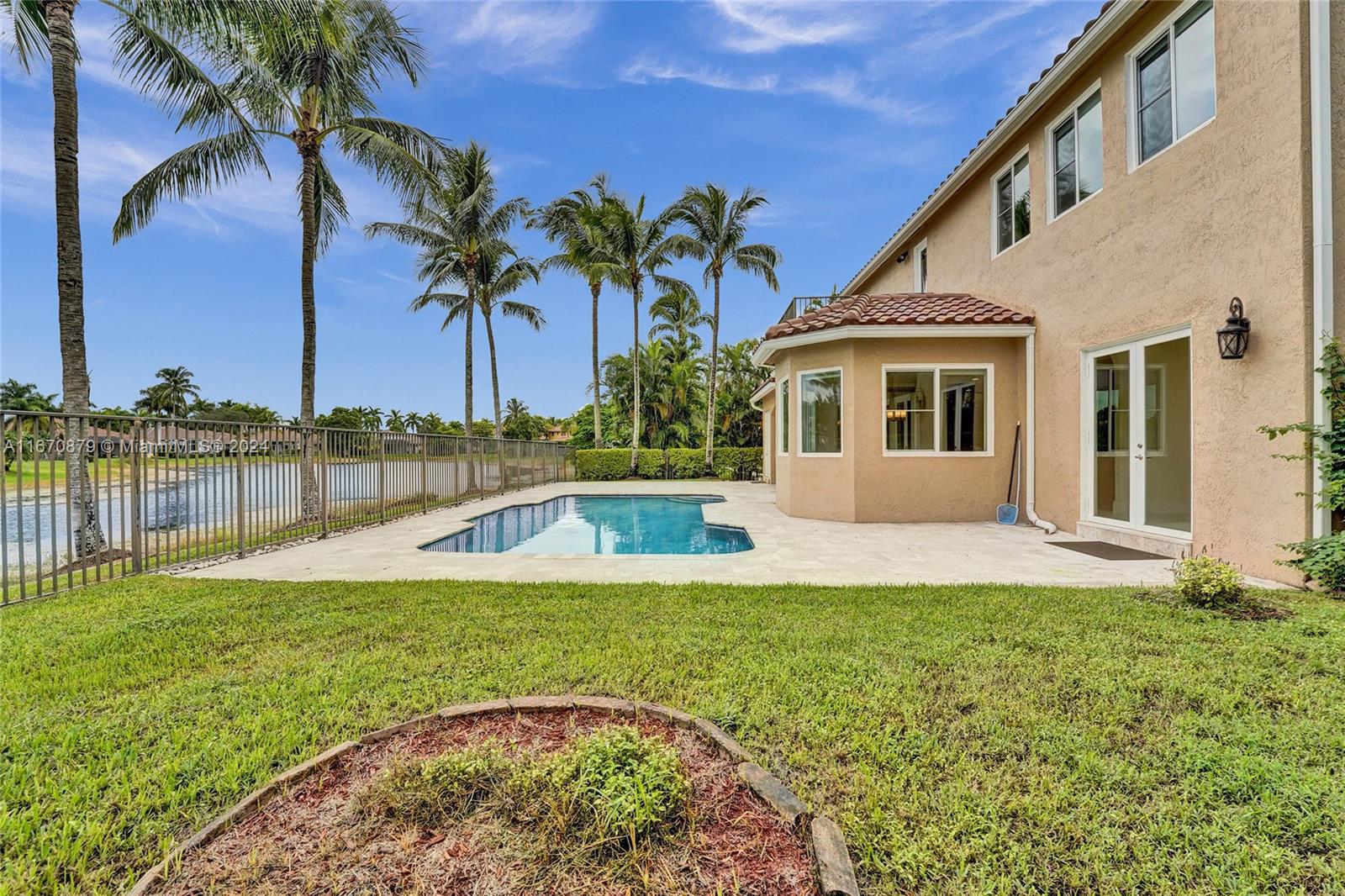 2569 Jardin Way