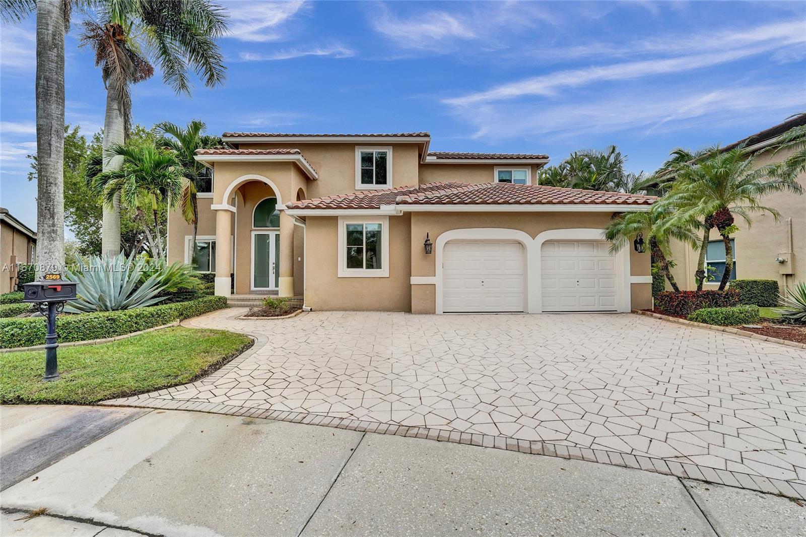 2569 Jardin Way