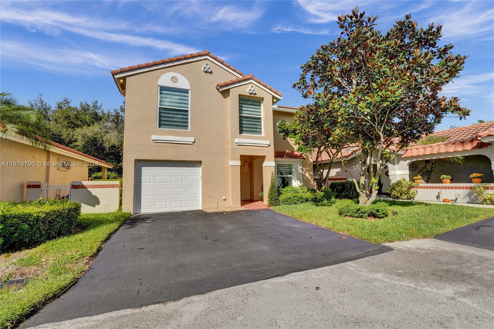 1273 Seagrape Cir