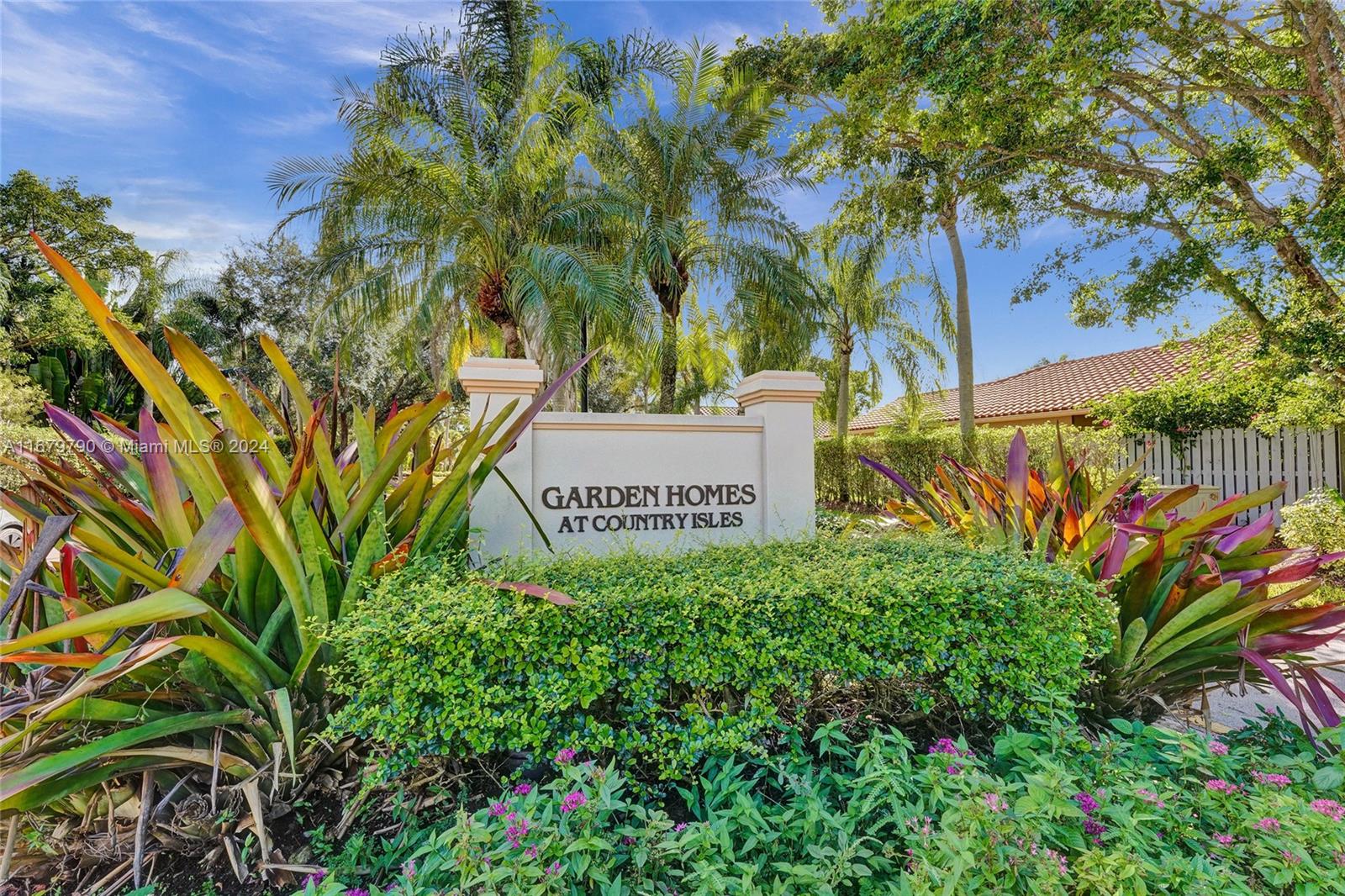1273 Seagrape Cir