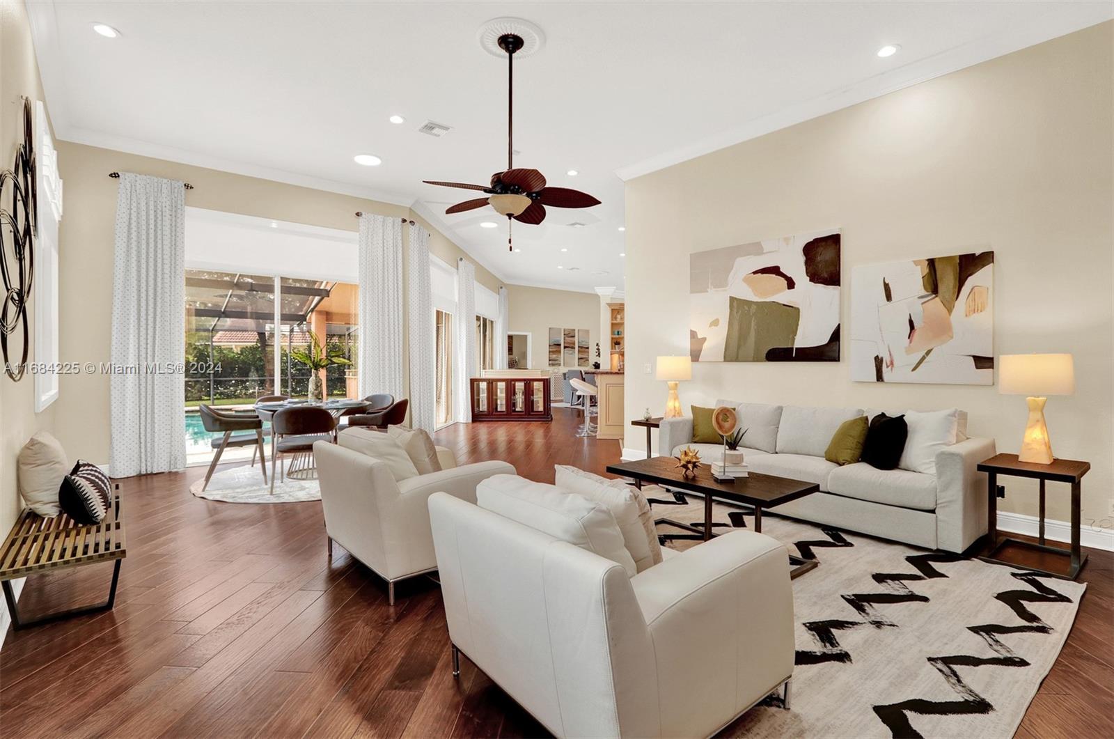 3217 Huntington