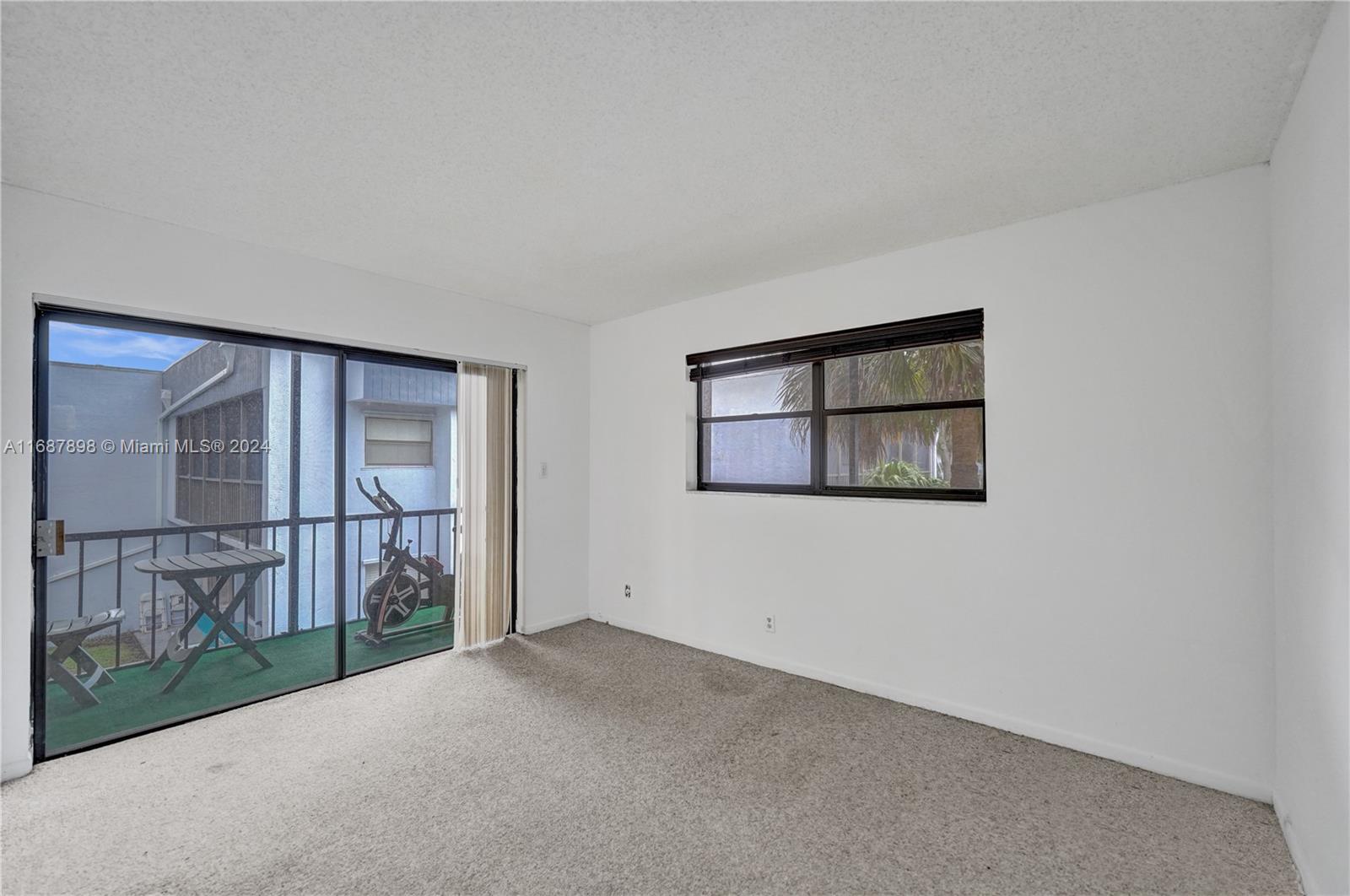 2700 S University Dr # 4B