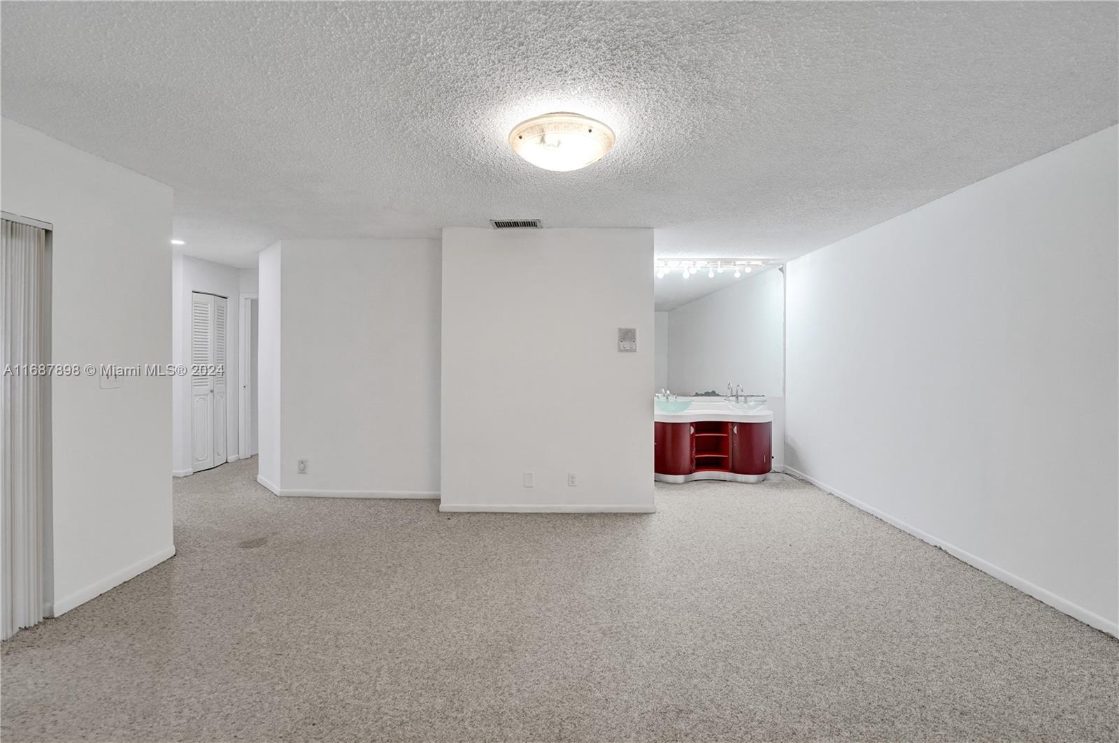 2700 S University Dr # 4B