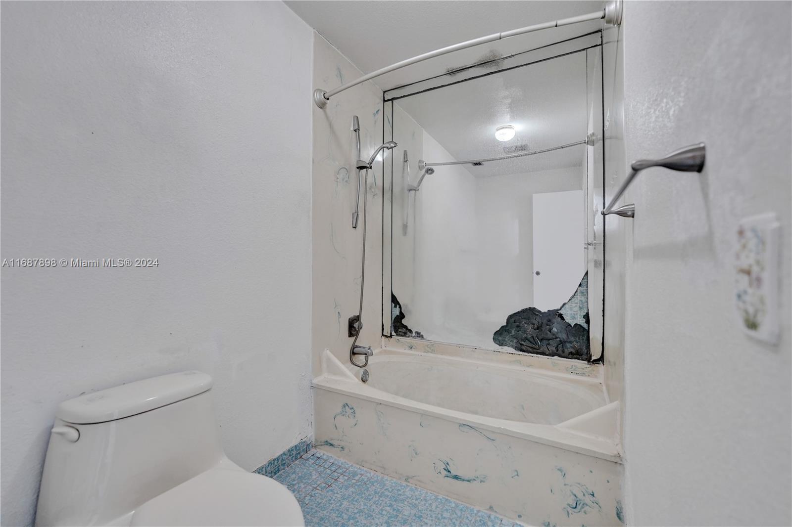 2700 S University Dr # 4B
