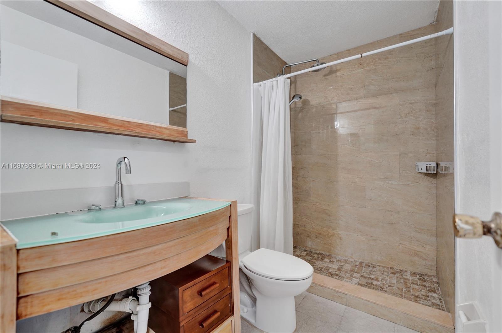 2700 S University Dr # 4B