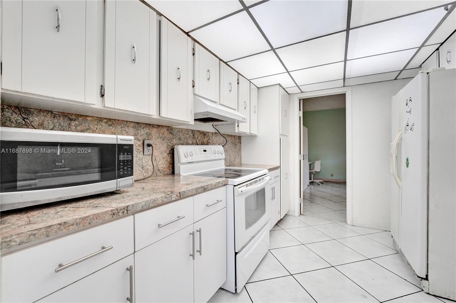 2700 S University Dr # 4B