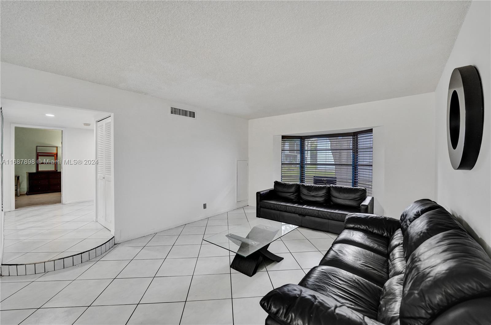 2700 S University Dr # 4B