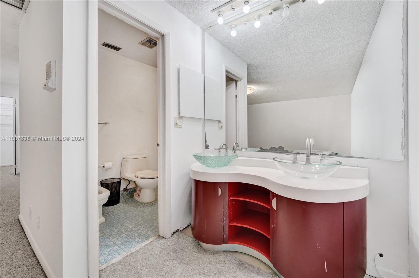 2700 S University Dr # 4B
