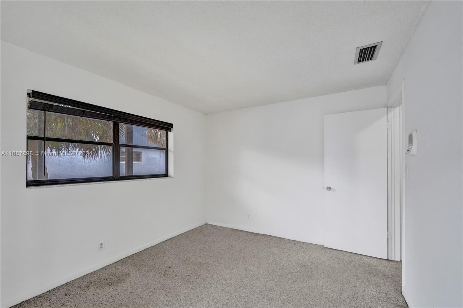 2700 S University Dr # 4B