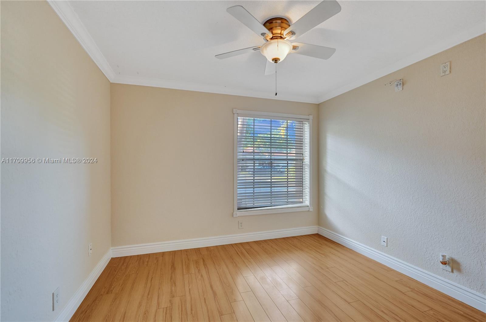 1405 Seagrape Cir