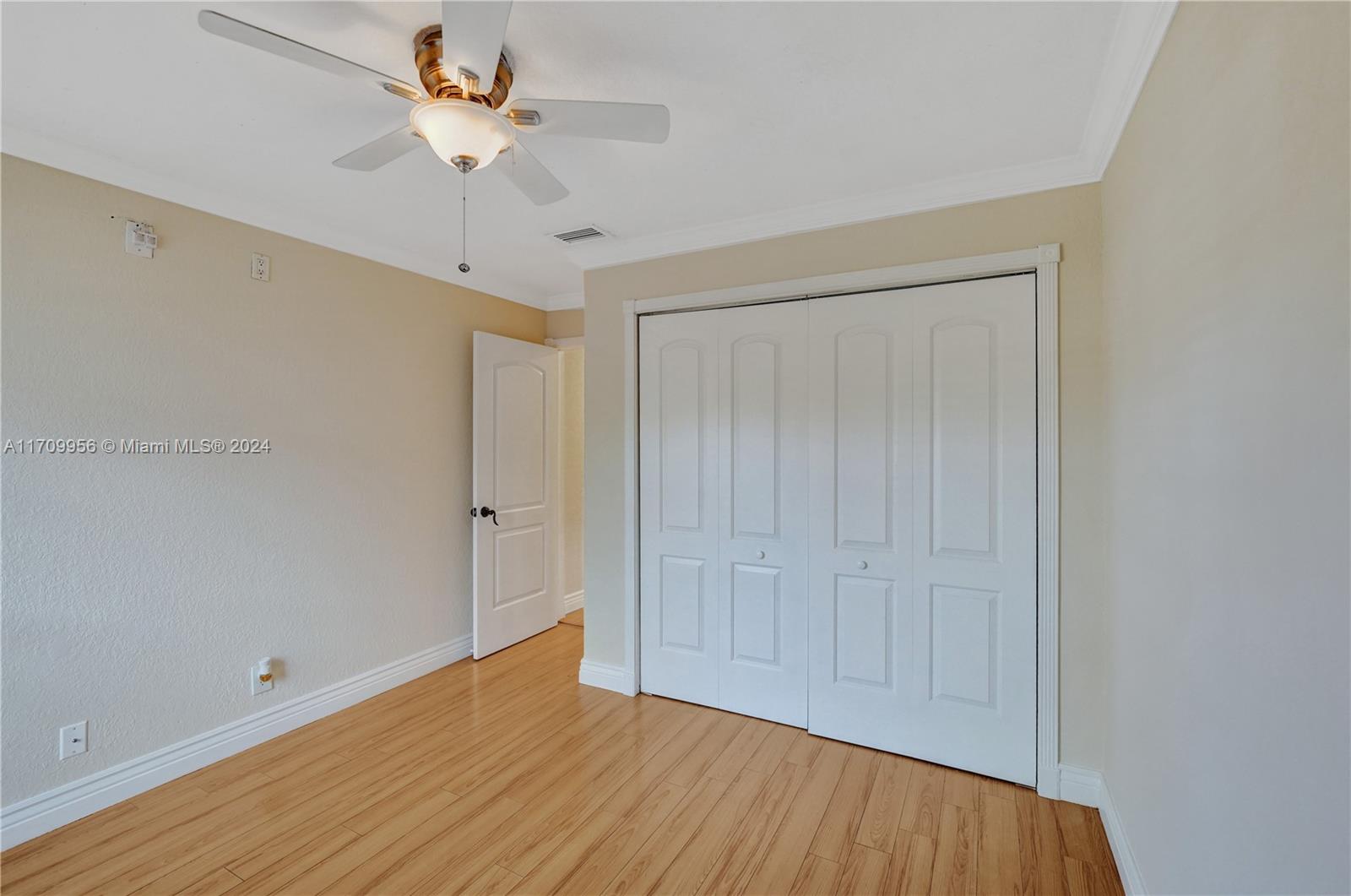 1405 Seagrape Cir