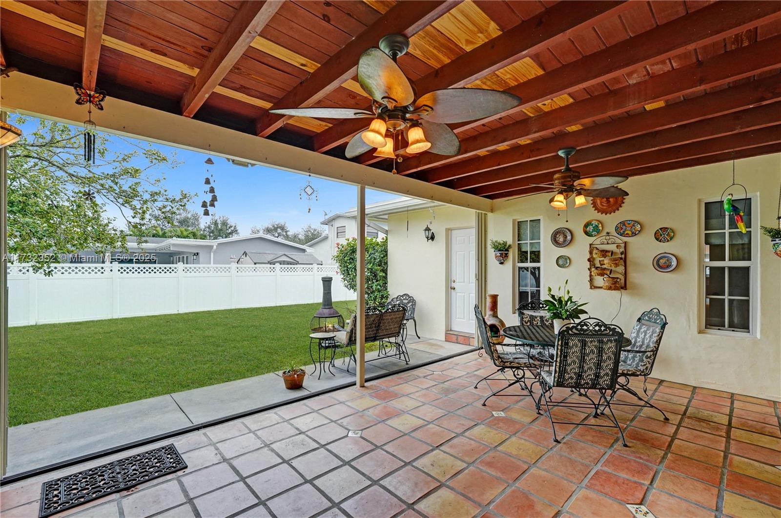 1811 NW 106th Ter