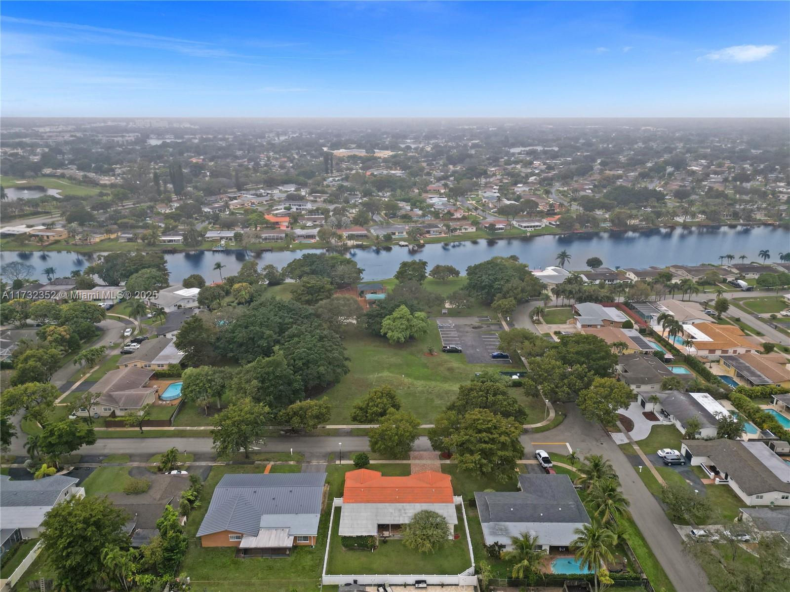 1811 NW 106th Ter
