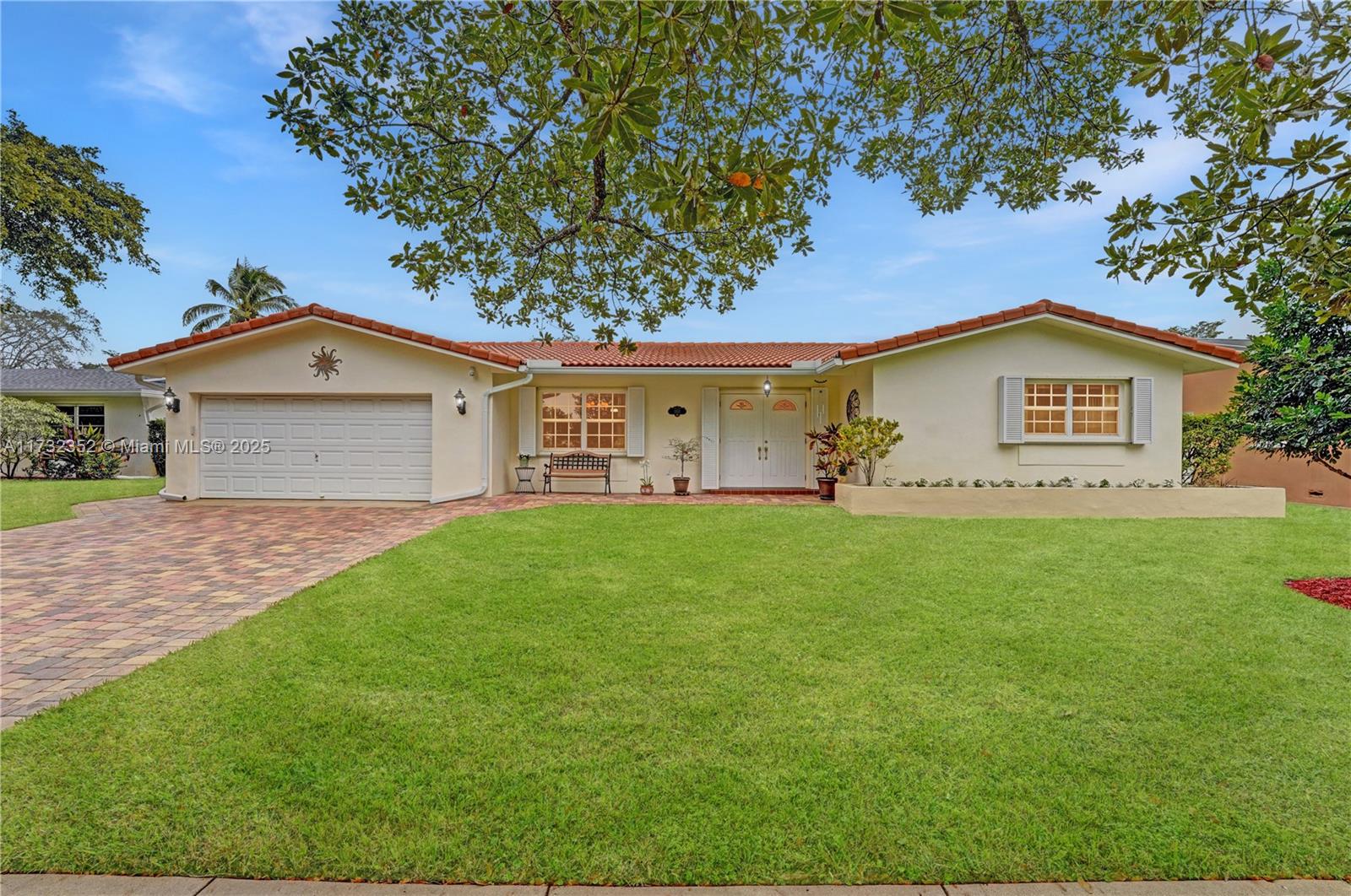 1811 NW 106th Ter