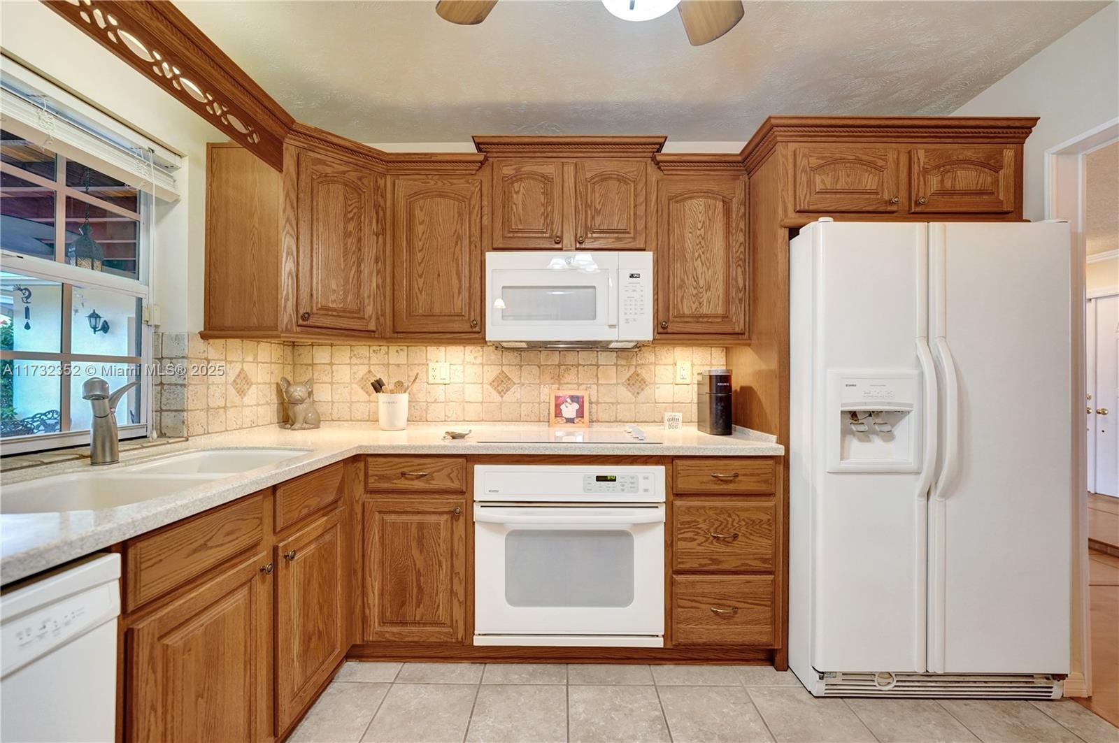 1811 NW 106th Ter