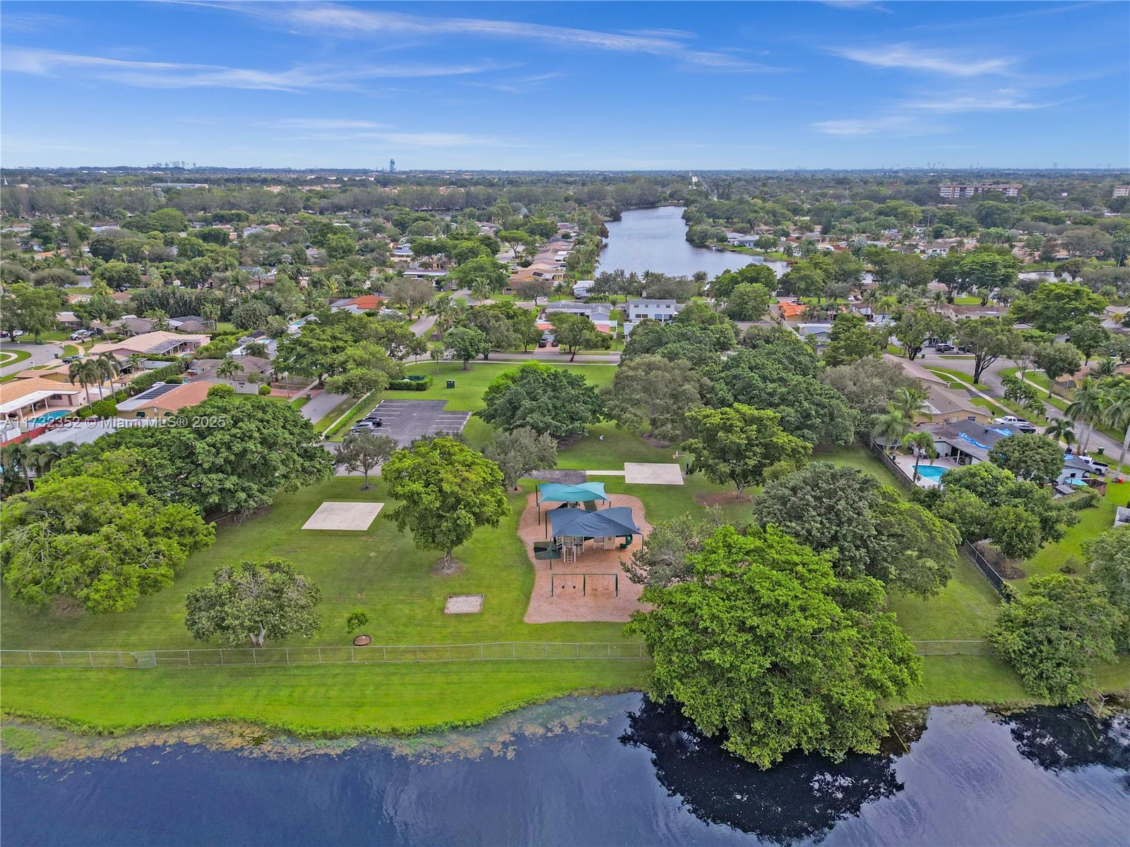 1811 NW 106th Ter