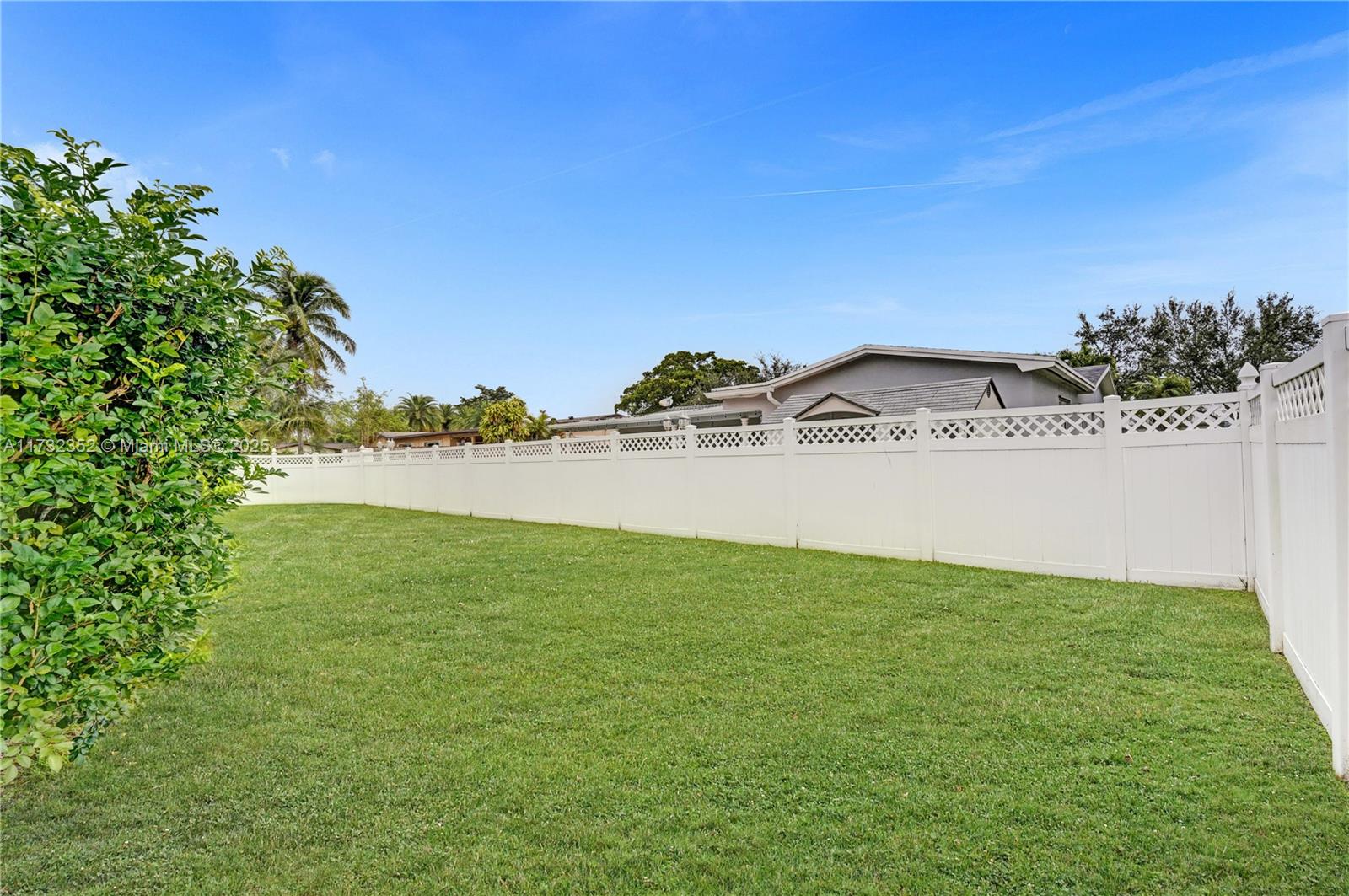 1811 NW 106th Ter