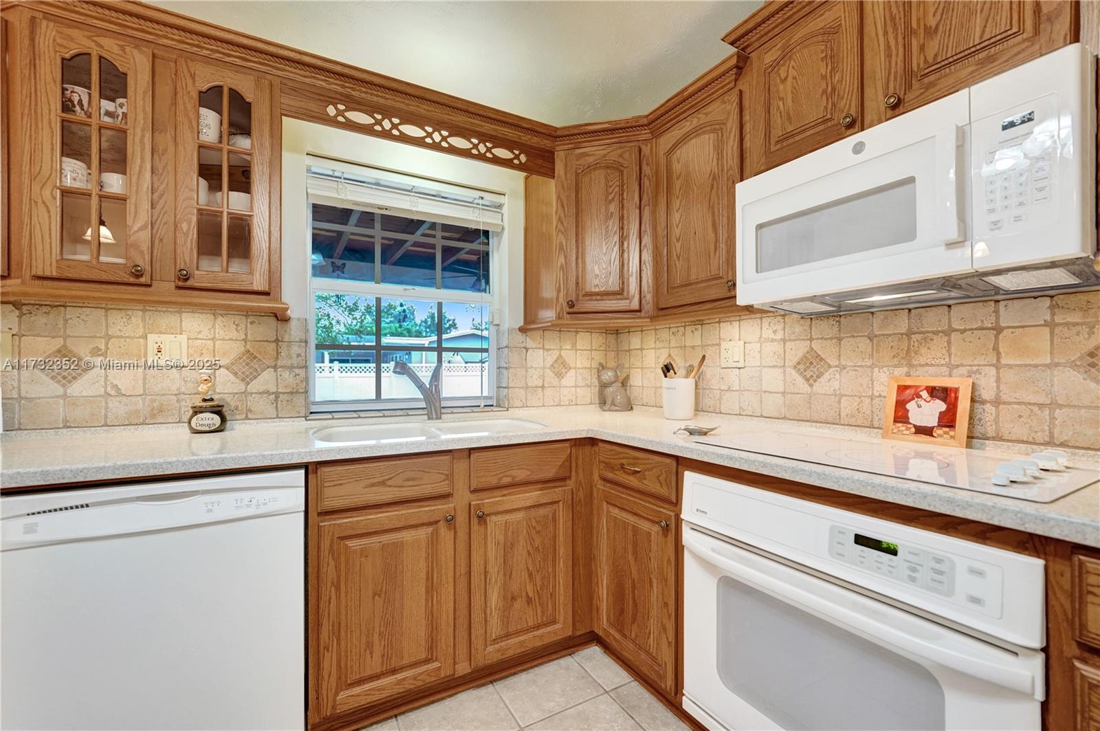 1811 NW 106th Ter