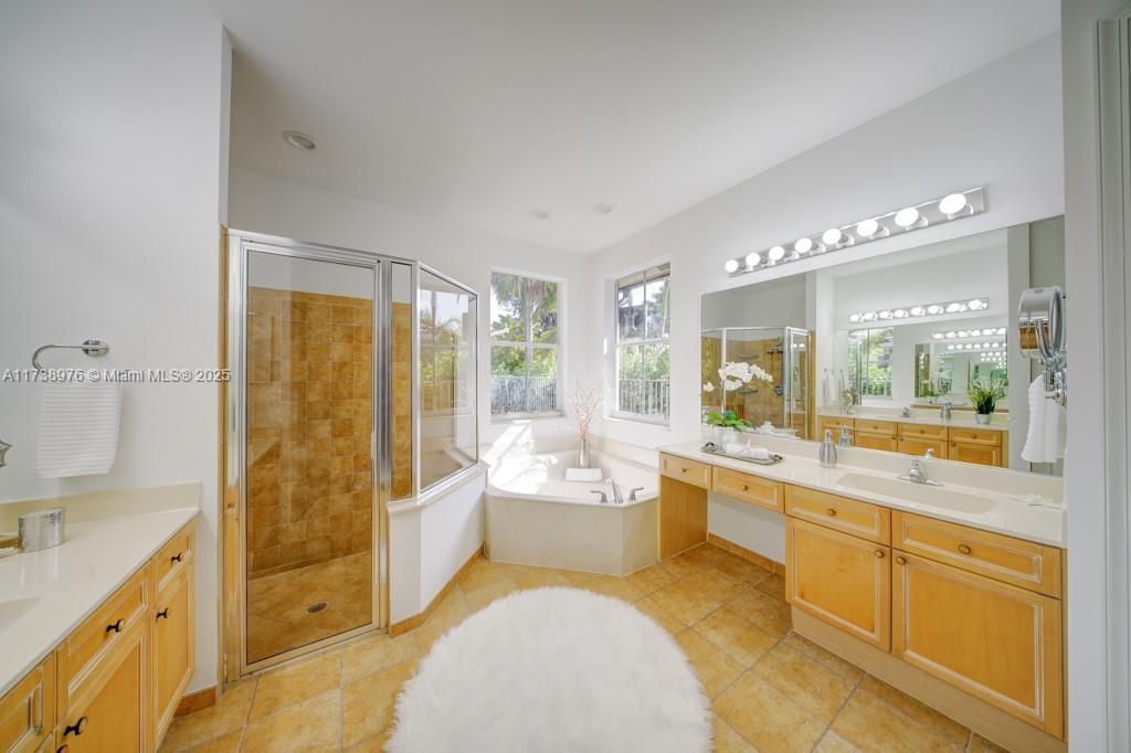 2452 Greenbrier Ct