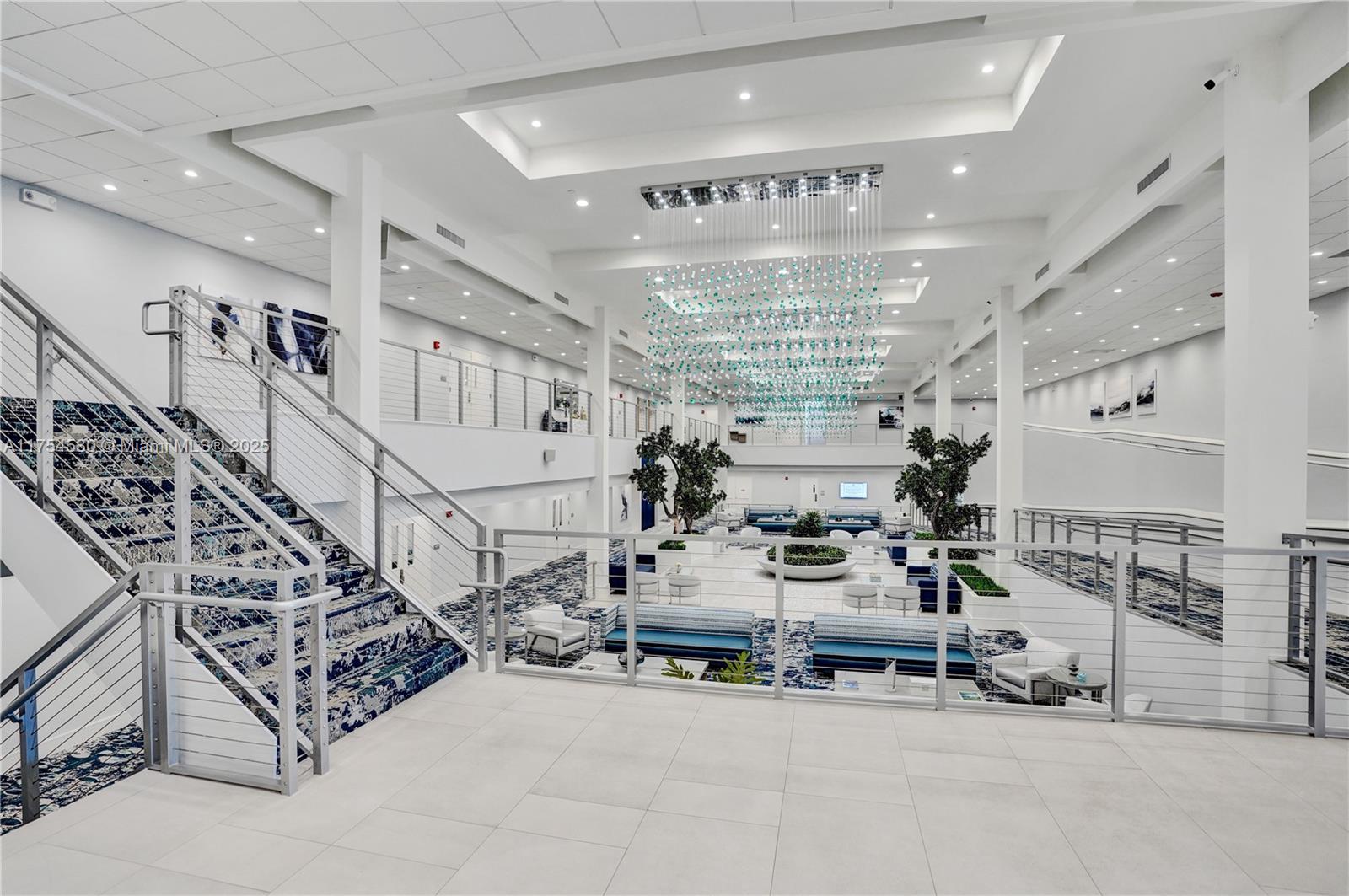 7260 Kinghurst Dr # 604