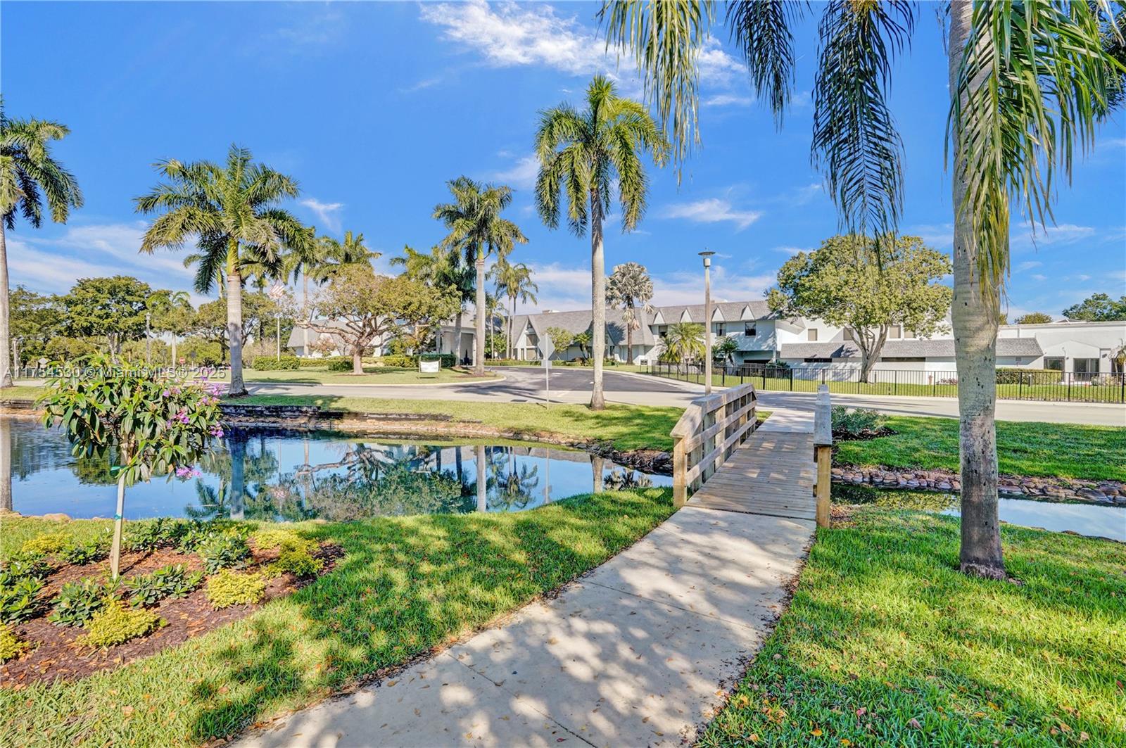 7260 Kinghurst Dr # 604