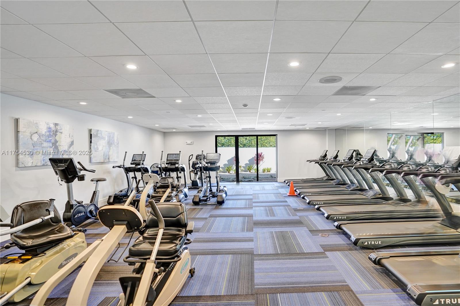 7260 Kinghurst Dr # 604