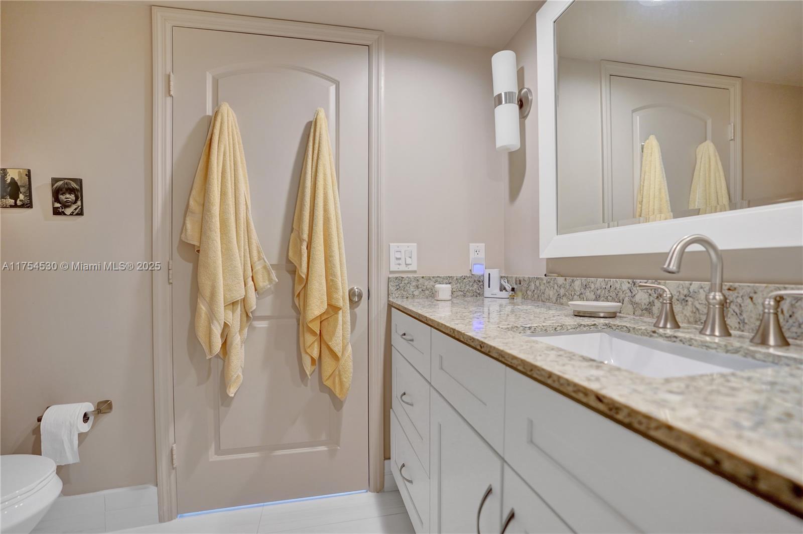 7260 Kinghurst Dr # 604