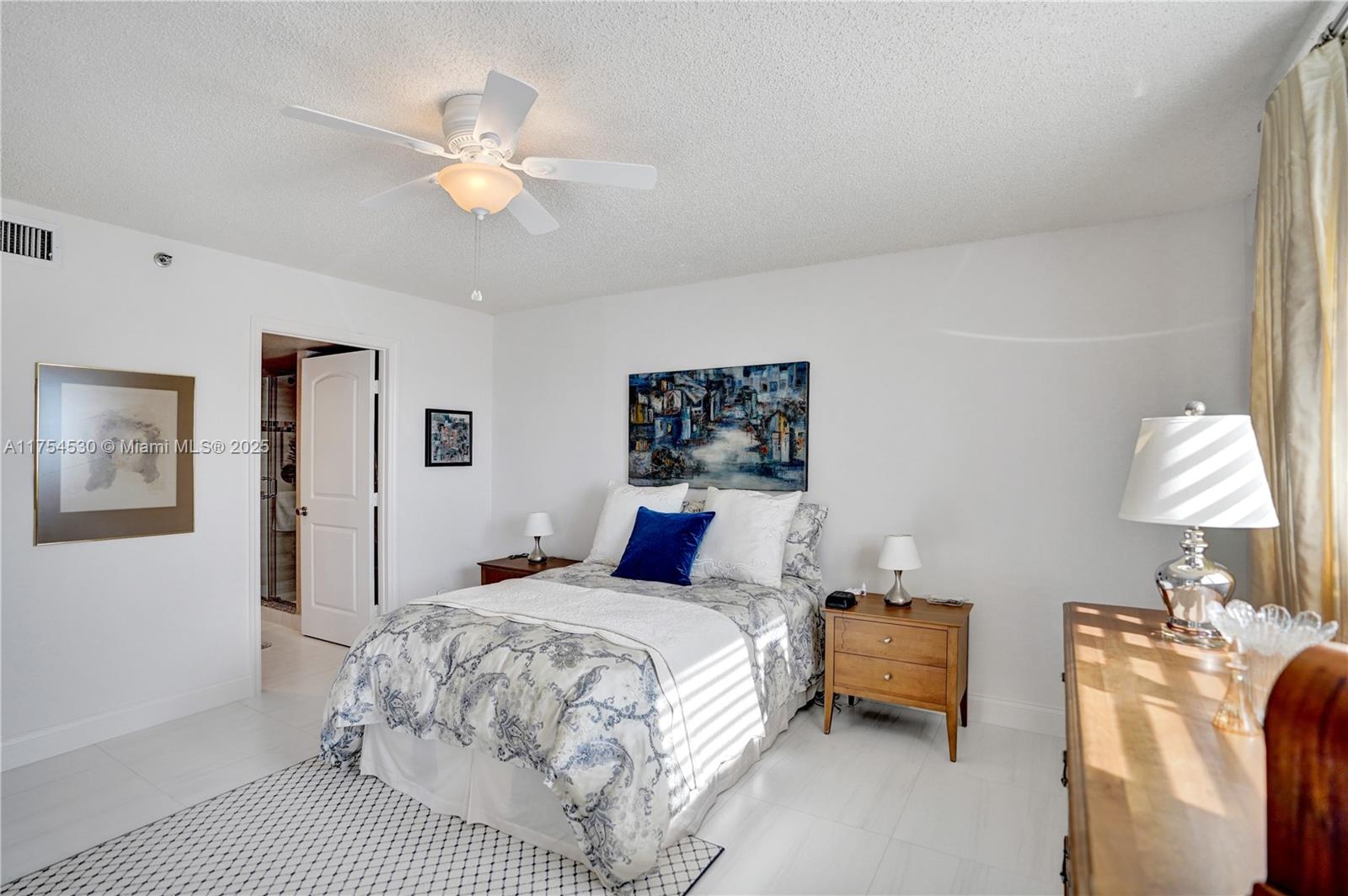 7260 Kinghurst Dr # 604