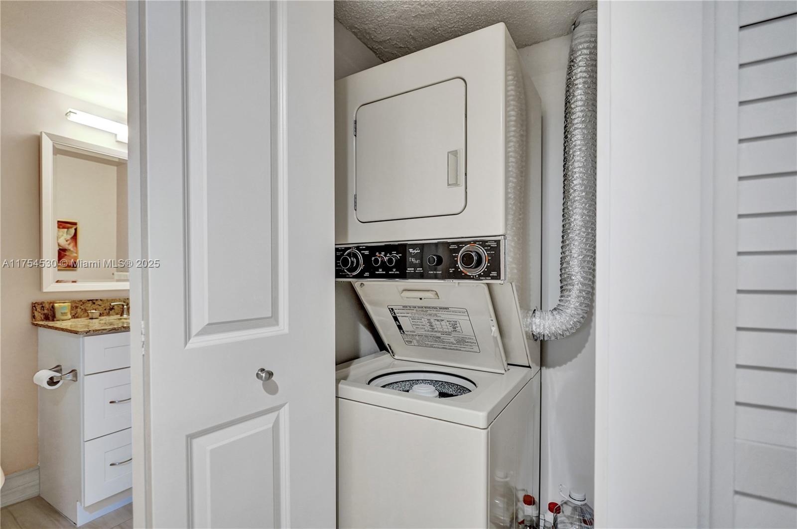 7260 Kinghurst Dr # 604