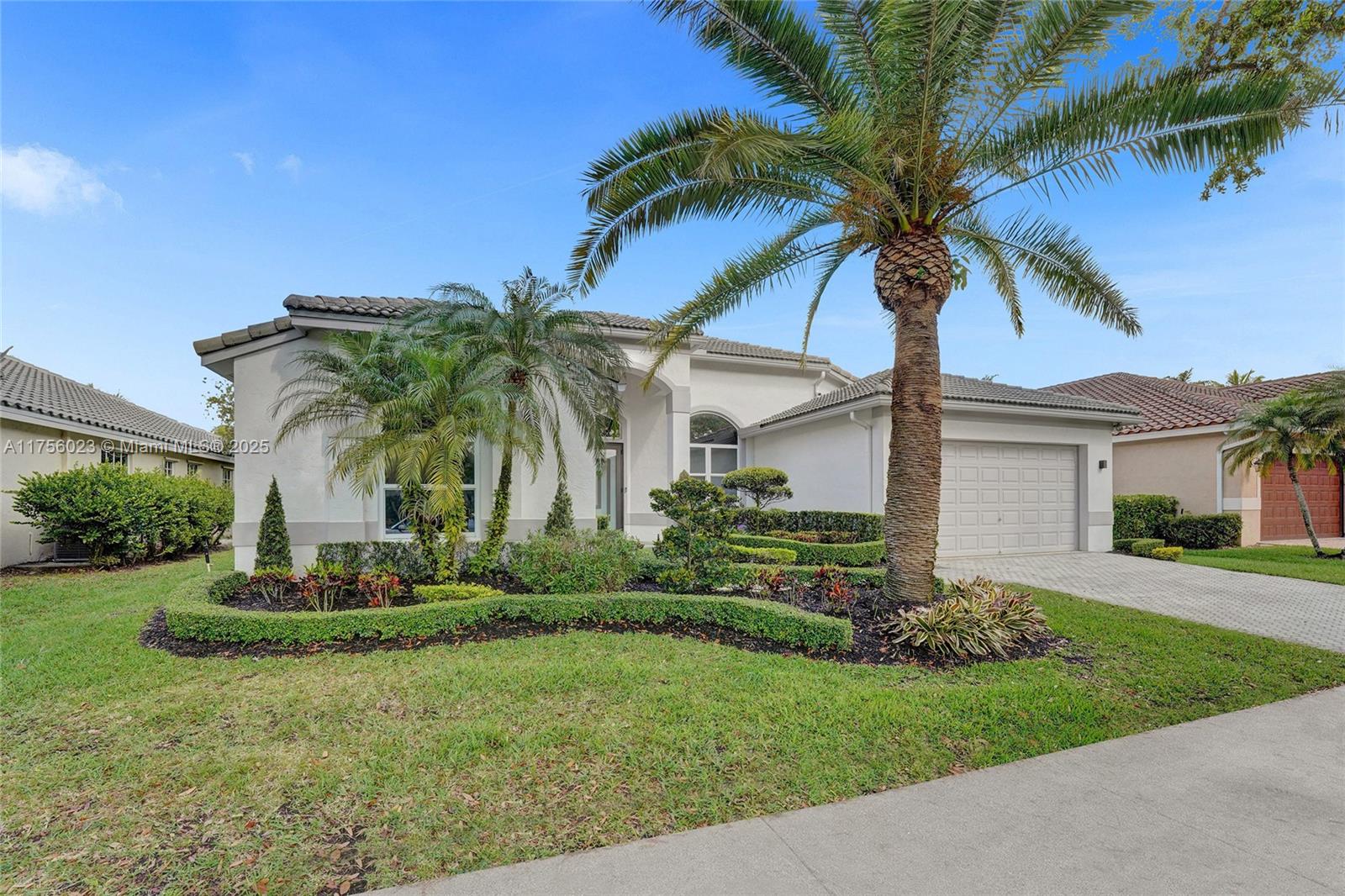 2757 Oakbrook Ln