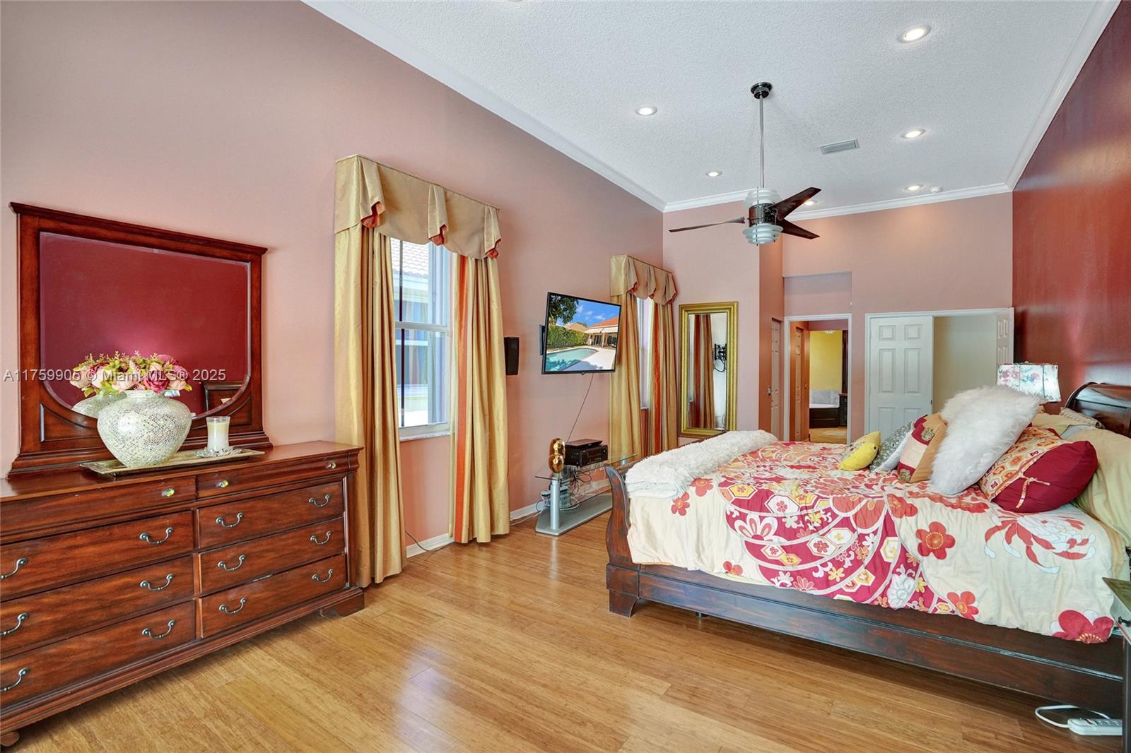 1436 Blue Jay Cir