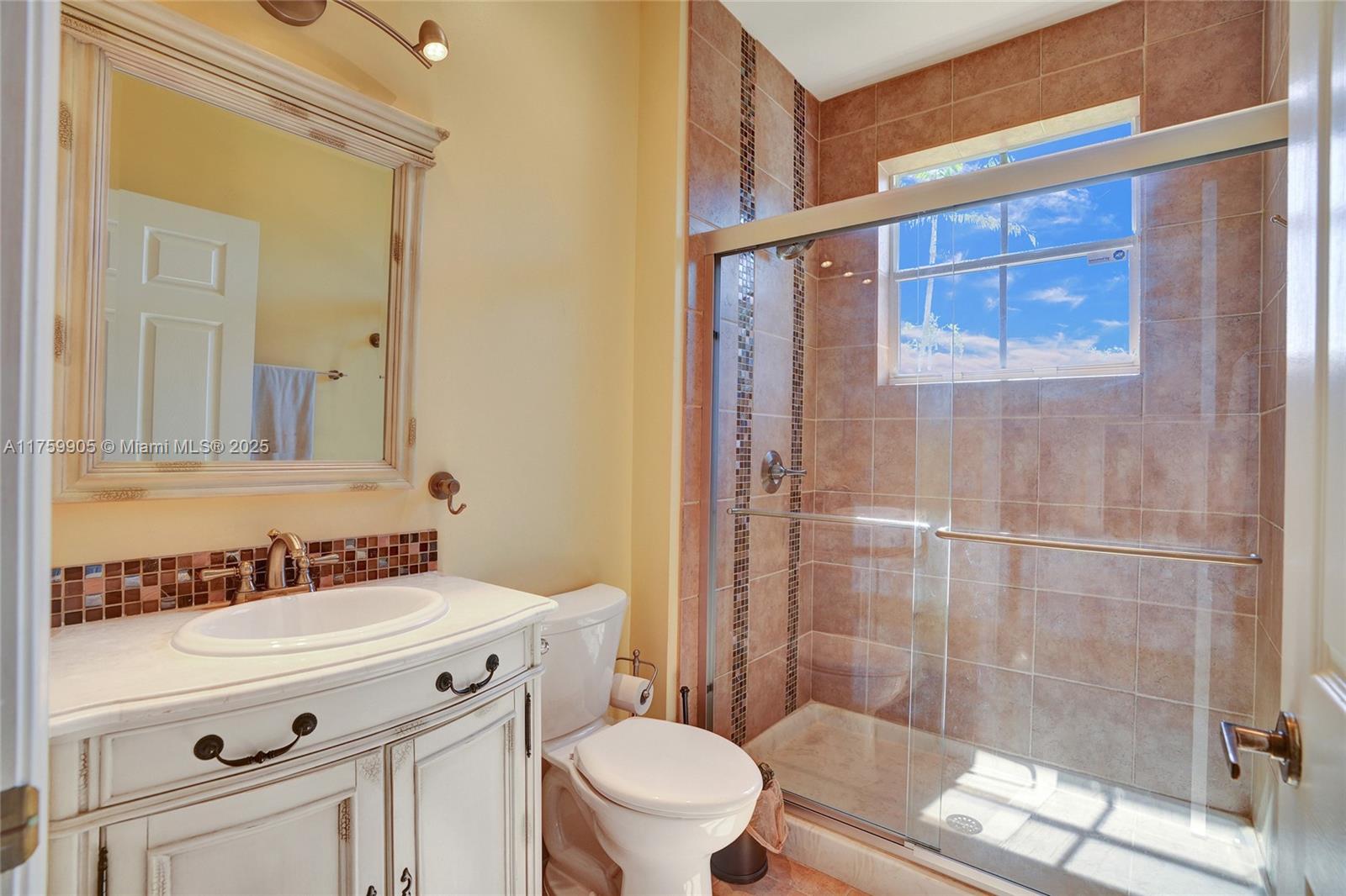 1436 Blue Jay Cir