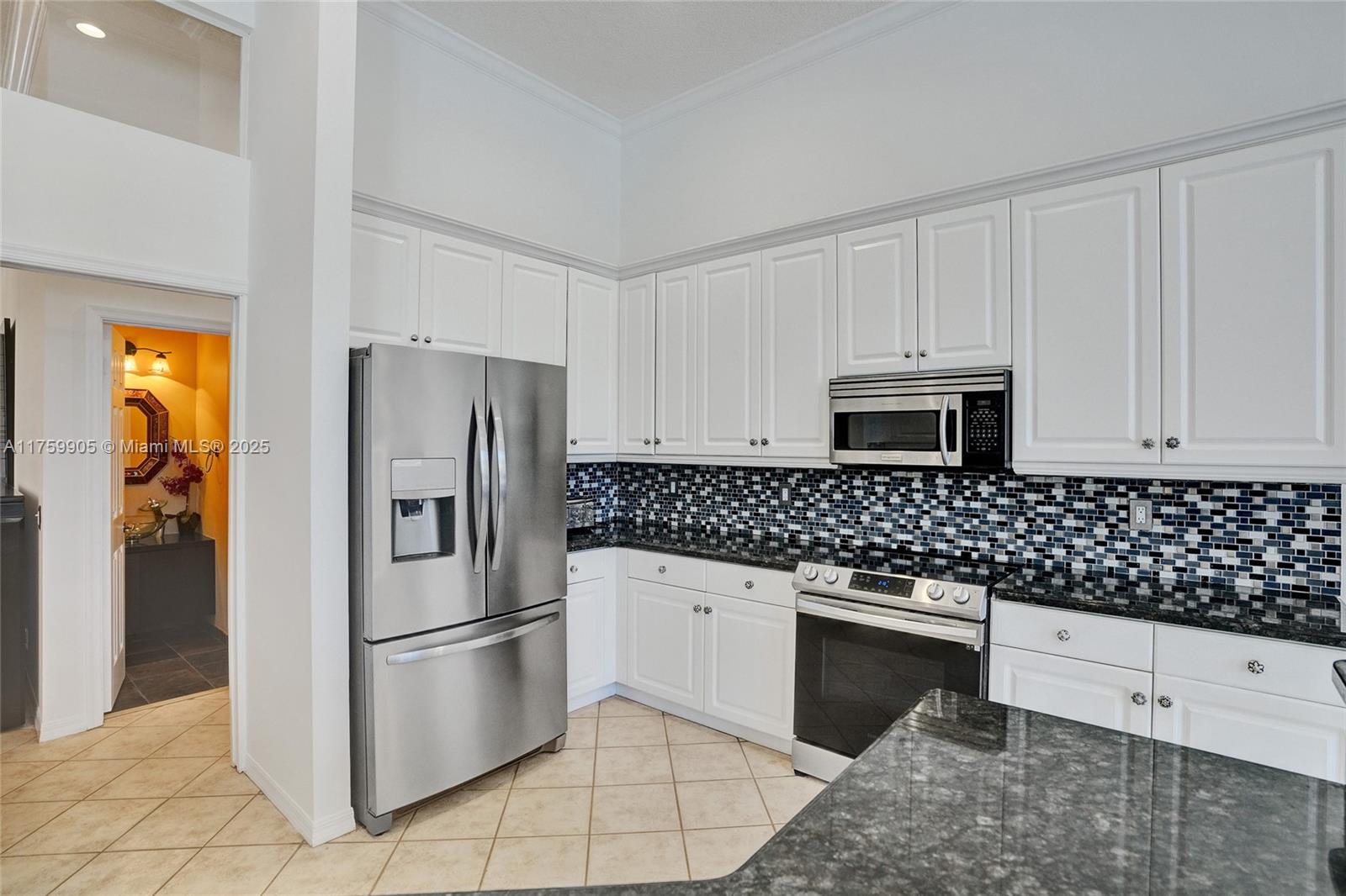 1436 Blue Jay Cir