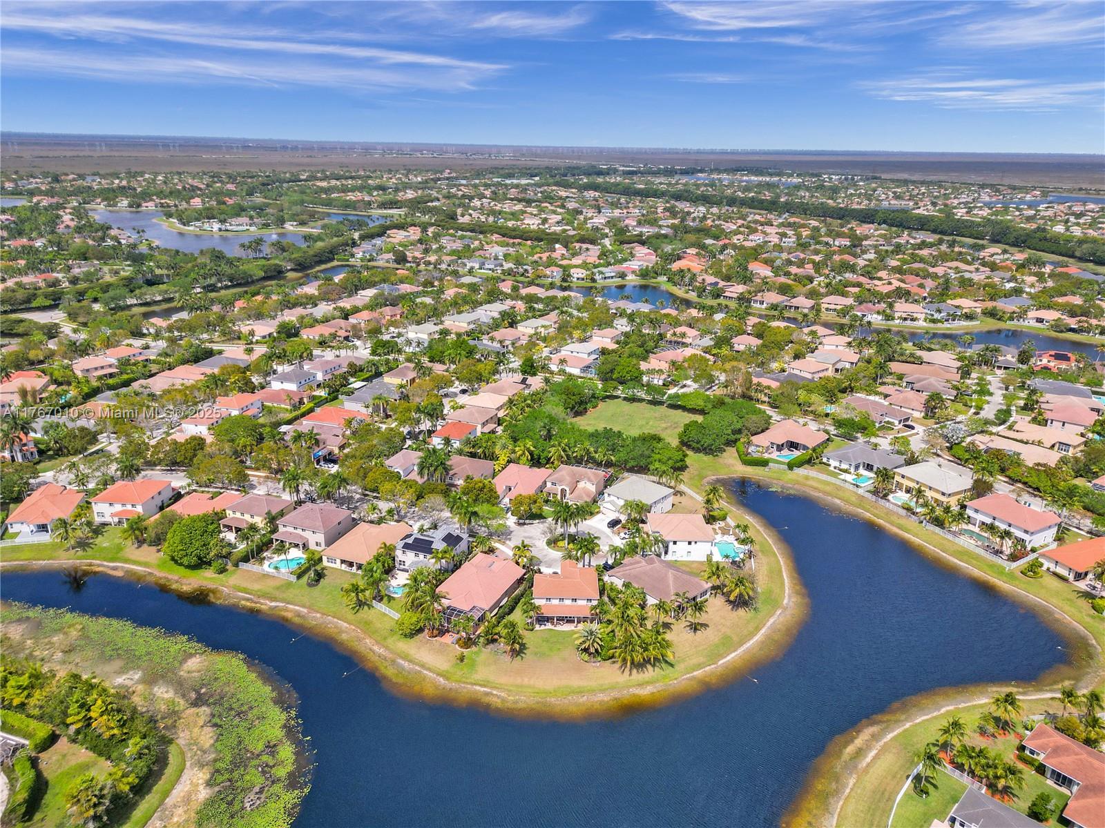1058 Chenille Cir