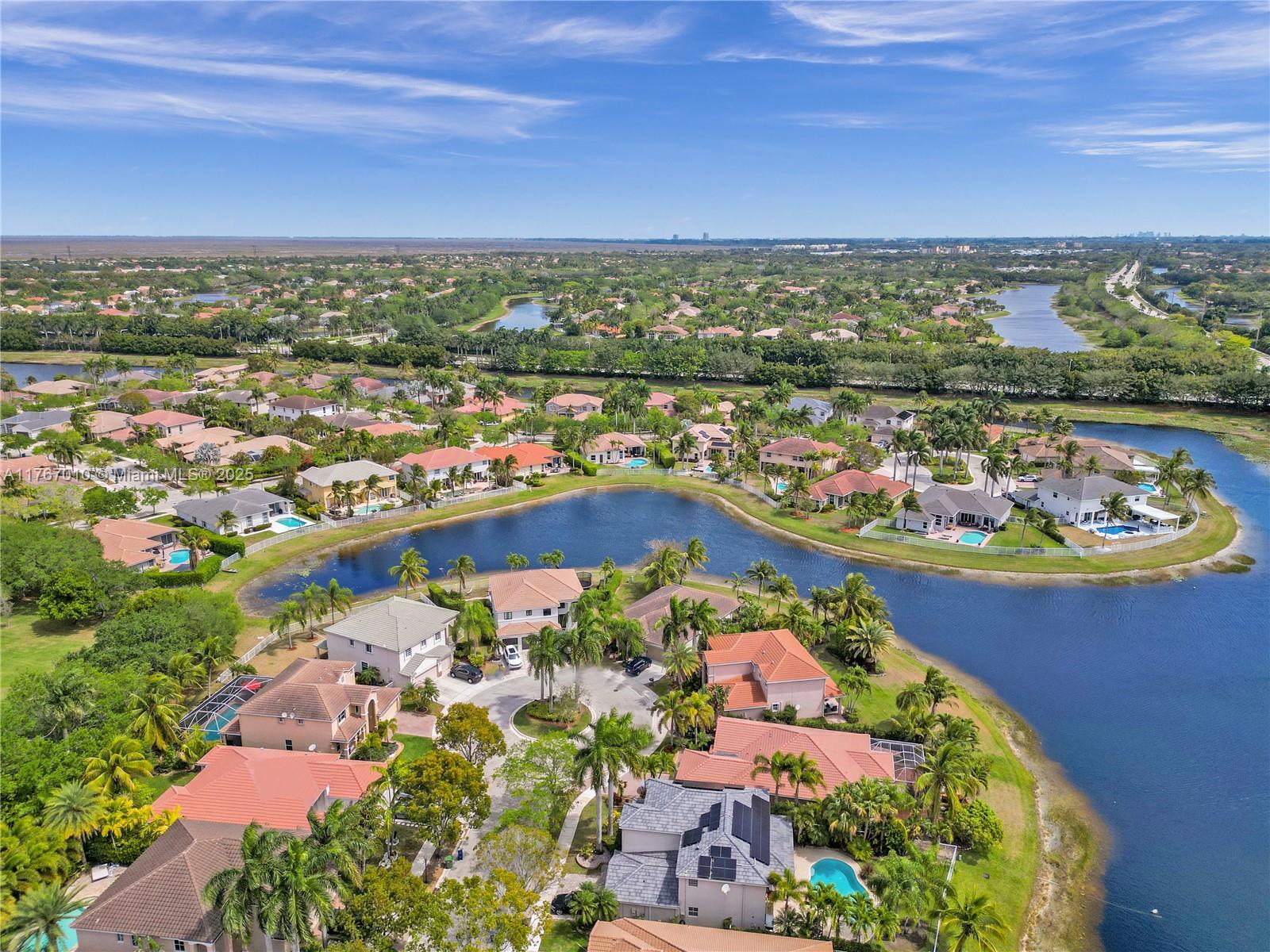 1058 Chenille Cir