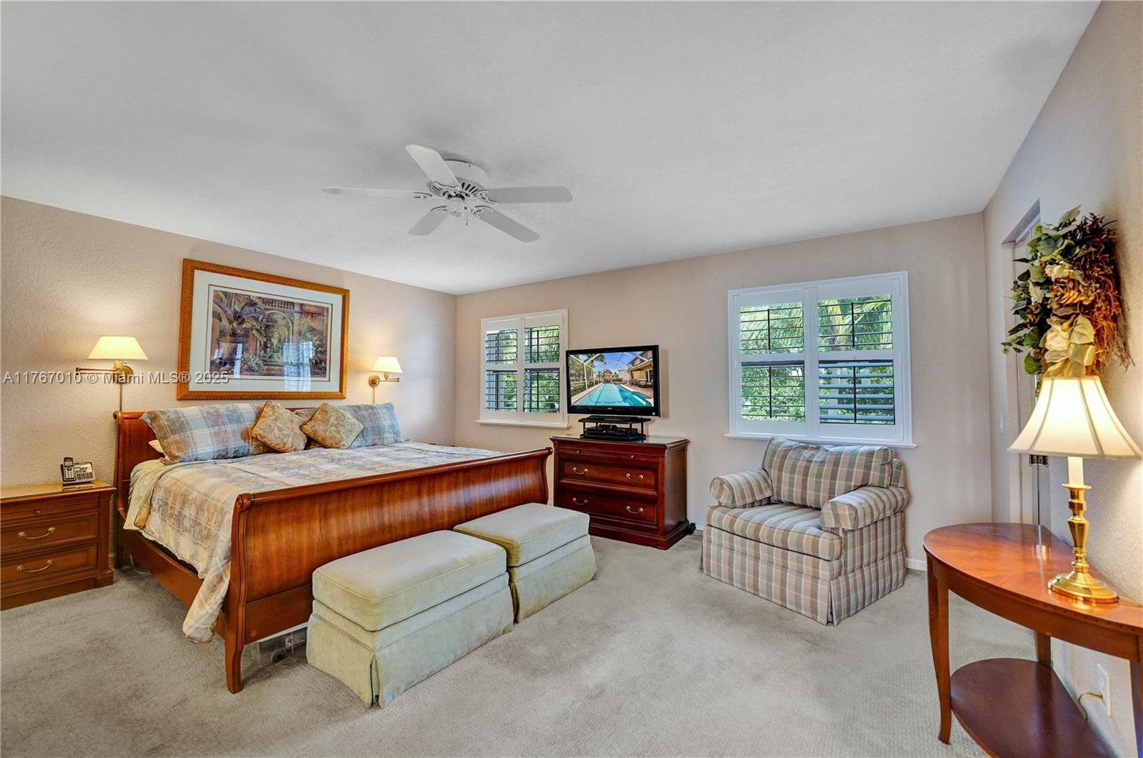1058 Chenille Cir