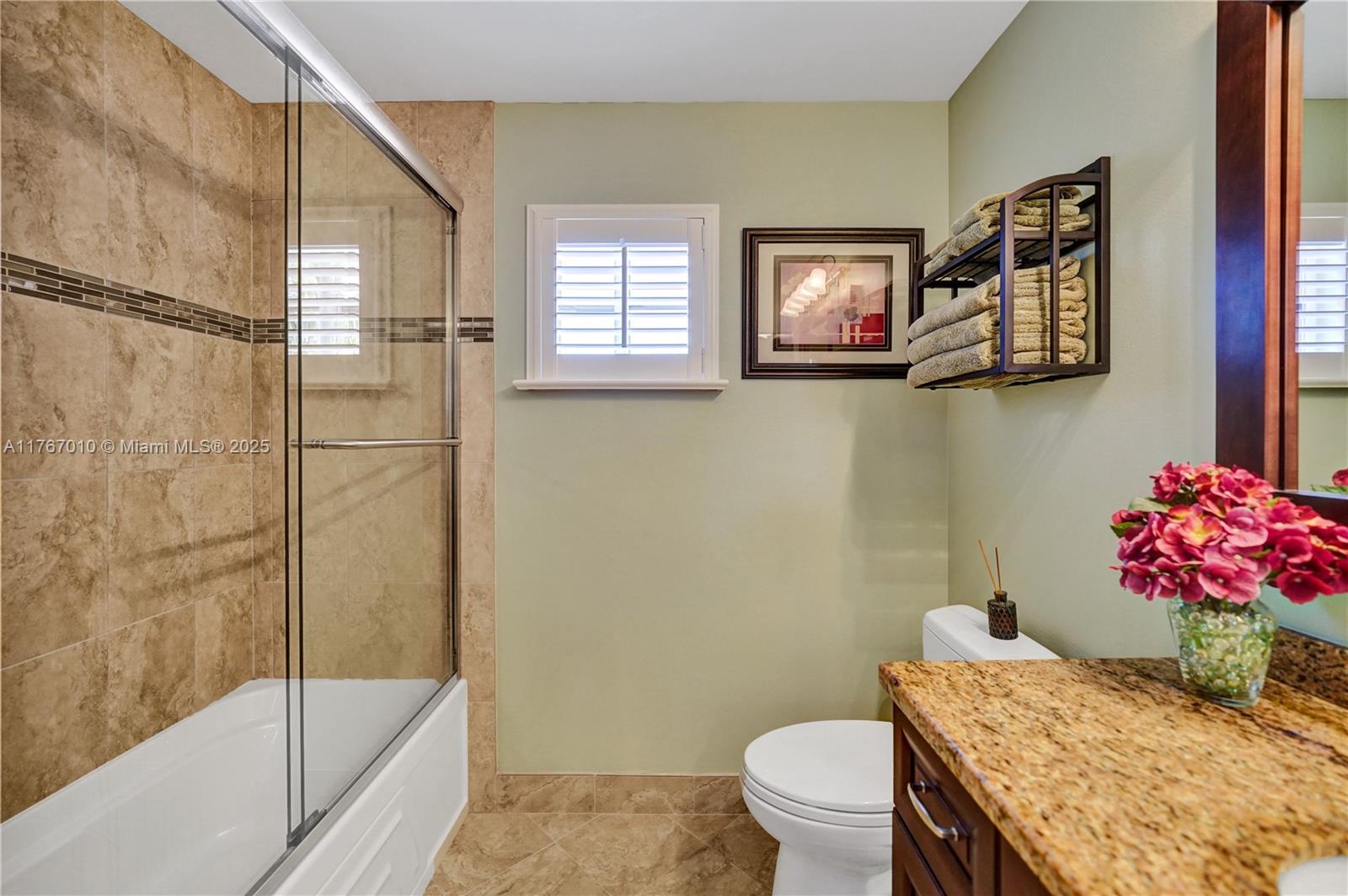 1058 Chenille Cir