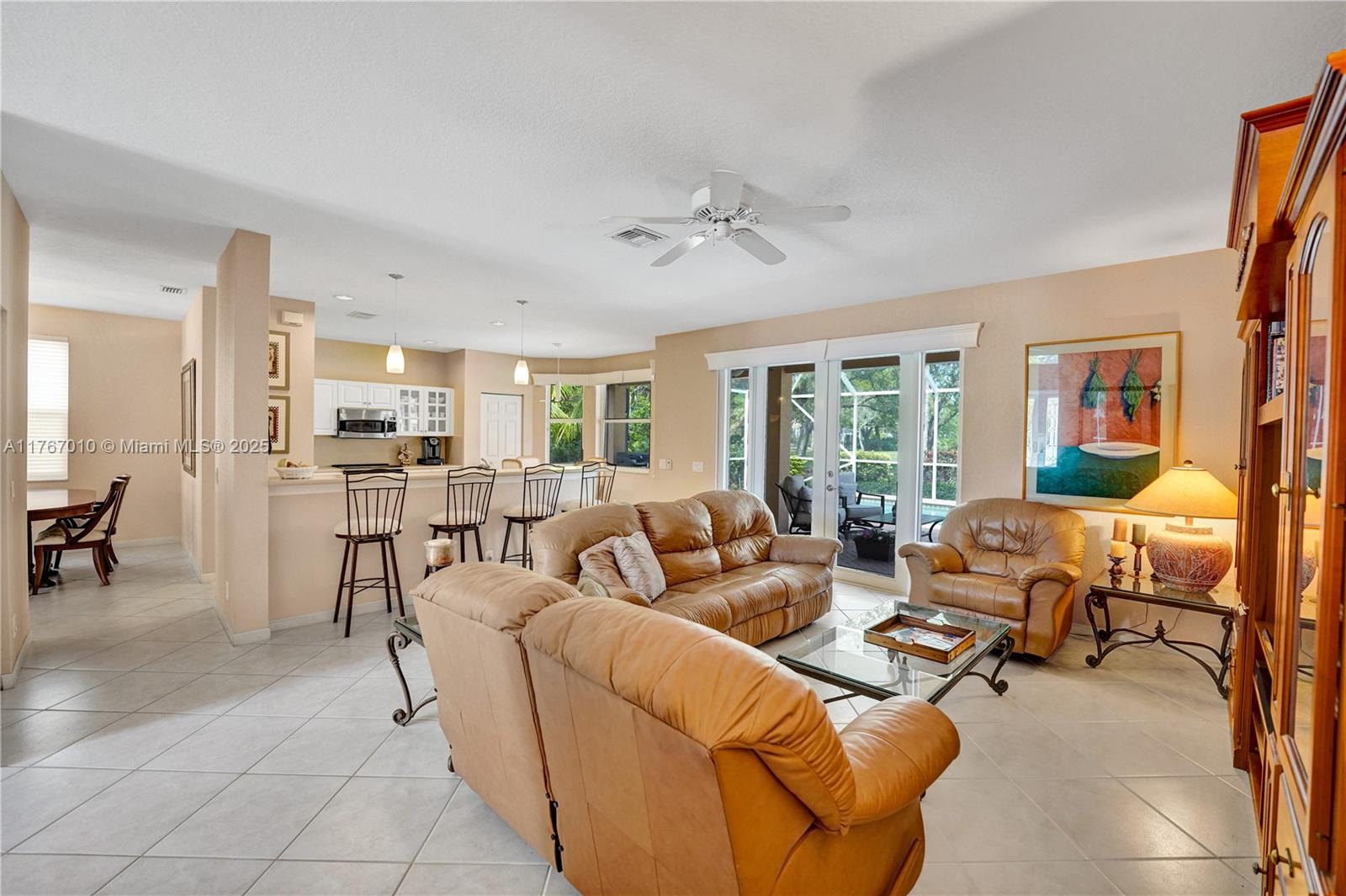 1058 Chenille Cir