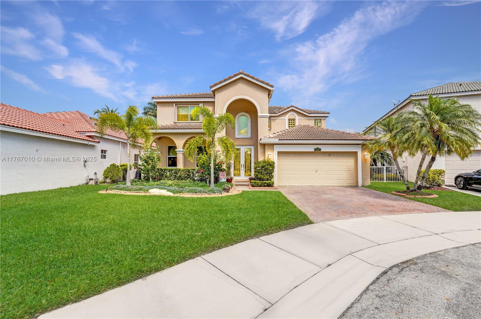 1058 Chenille Cir