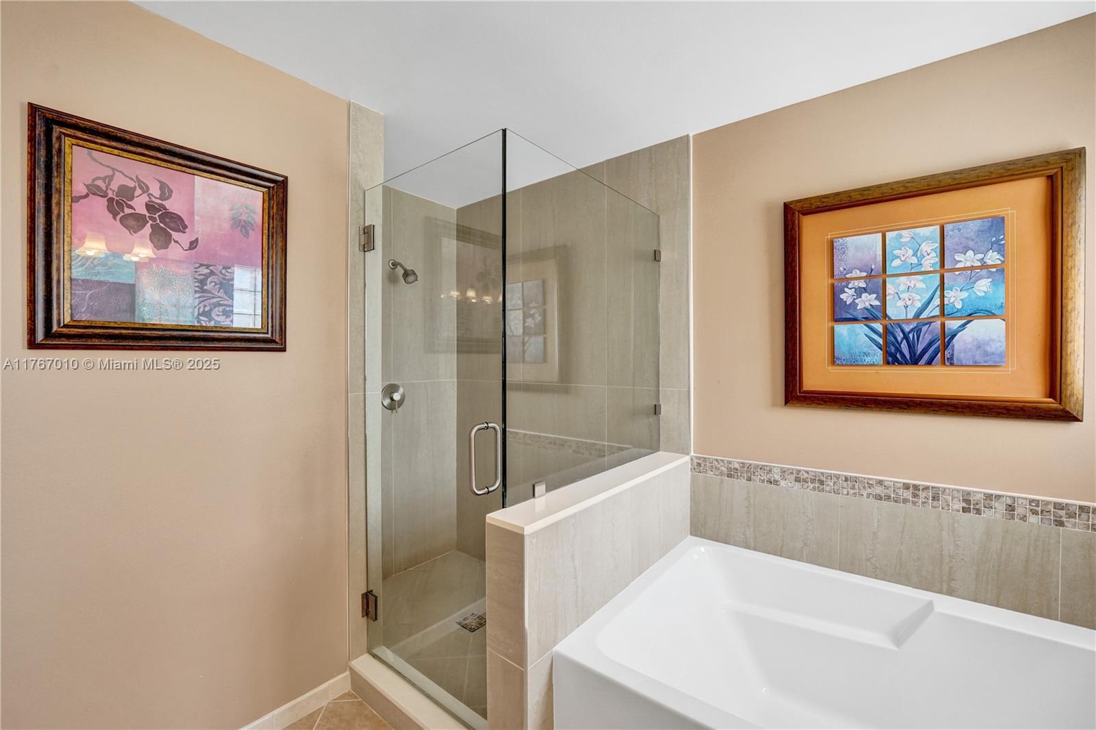 1058 Chenille Cir