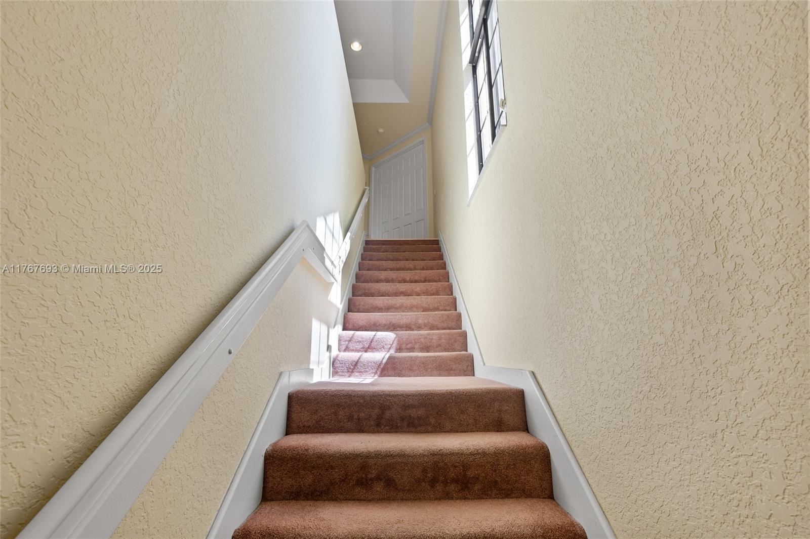 2790 center court dr # 31 Unit: 2-31