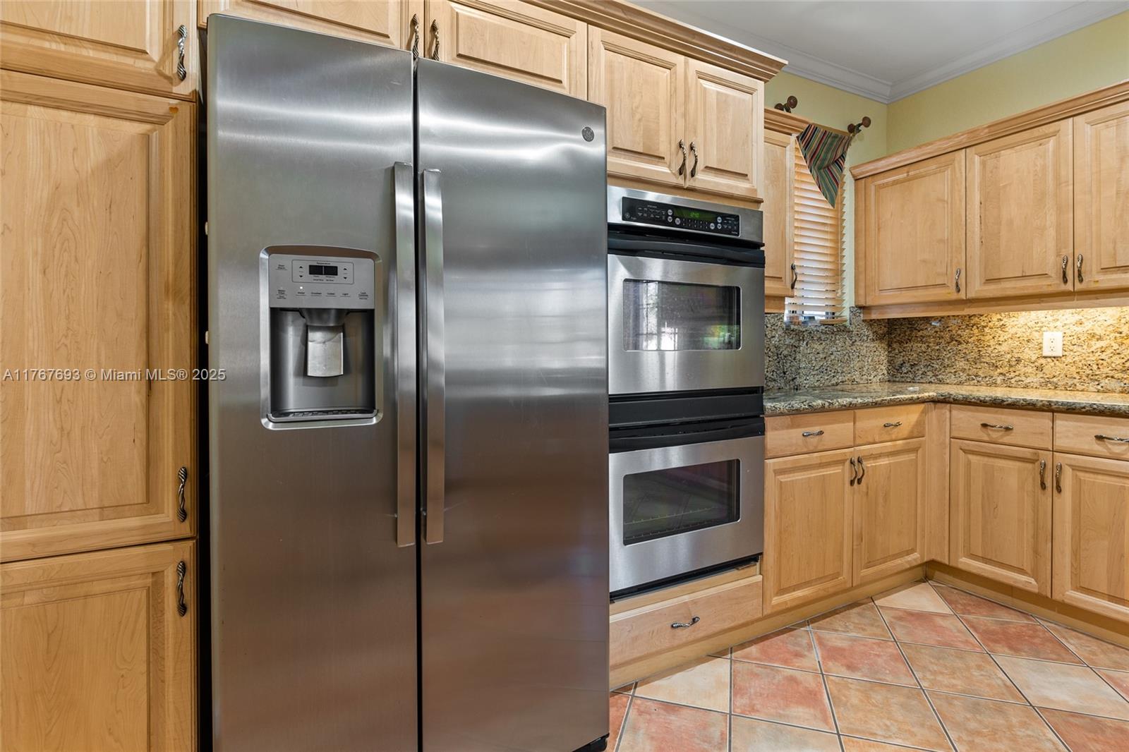 2790 center court dr # 31 Unit: 2-31