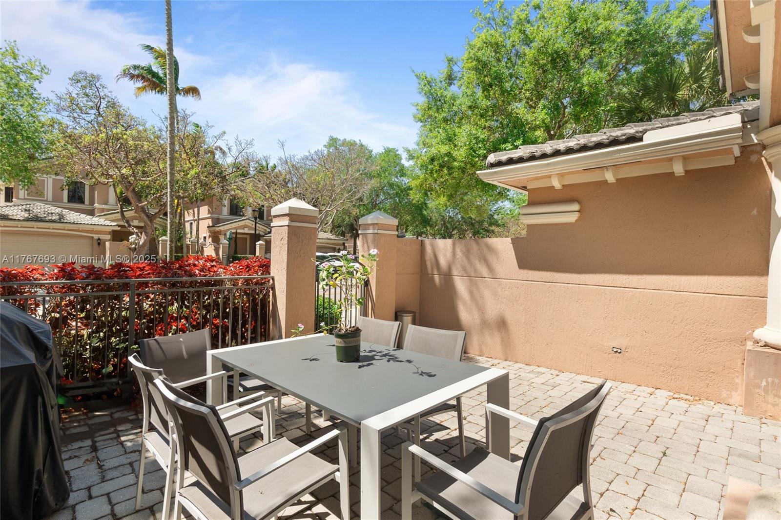 2790 center court dr # 31 Unit: 2-31