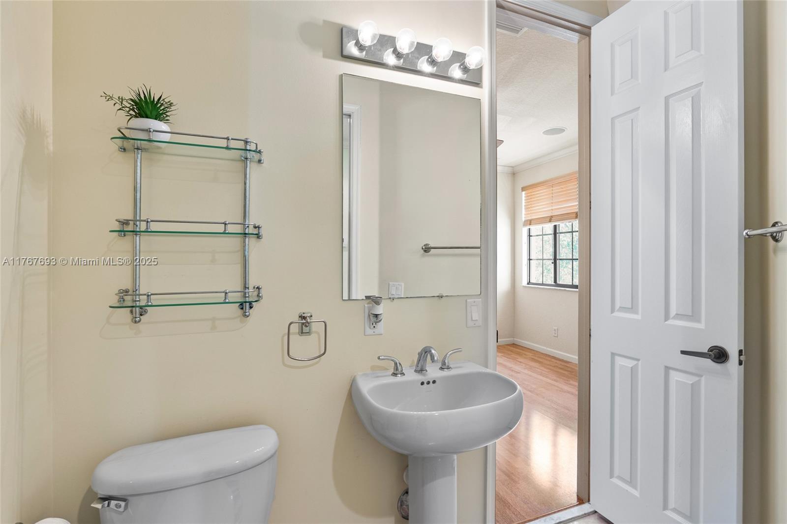 2790 center court dr # 31 Unit: 2-31