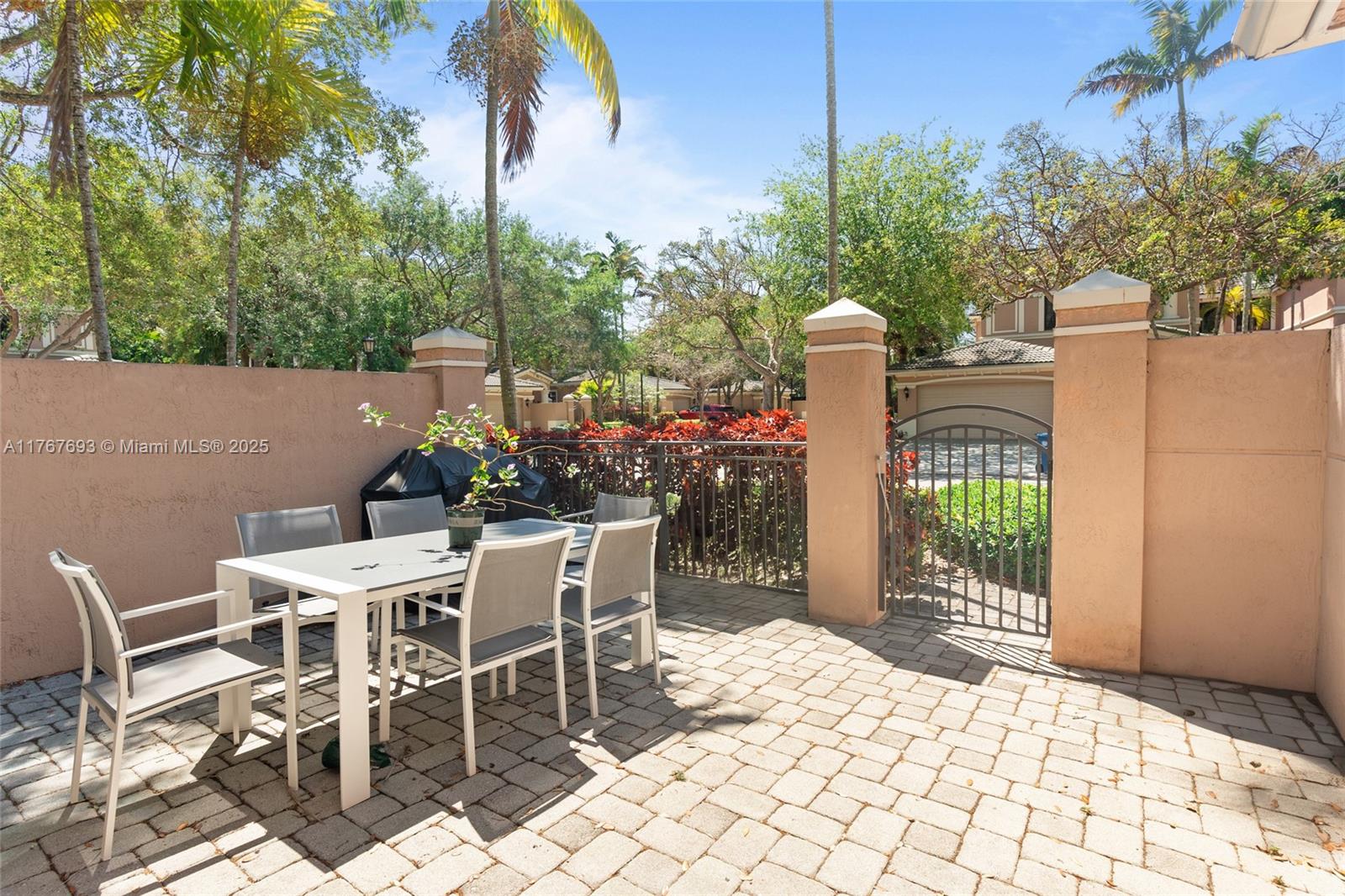 2790 center court dr # 31 Unit: 2-31