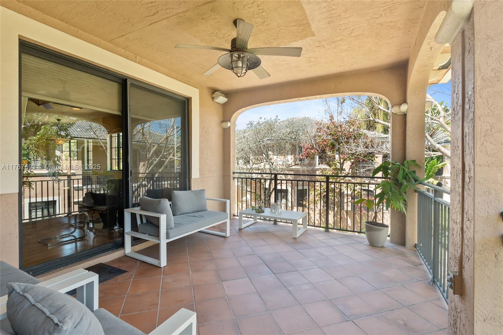 2790 center court dr # 31 Unit: 2-31