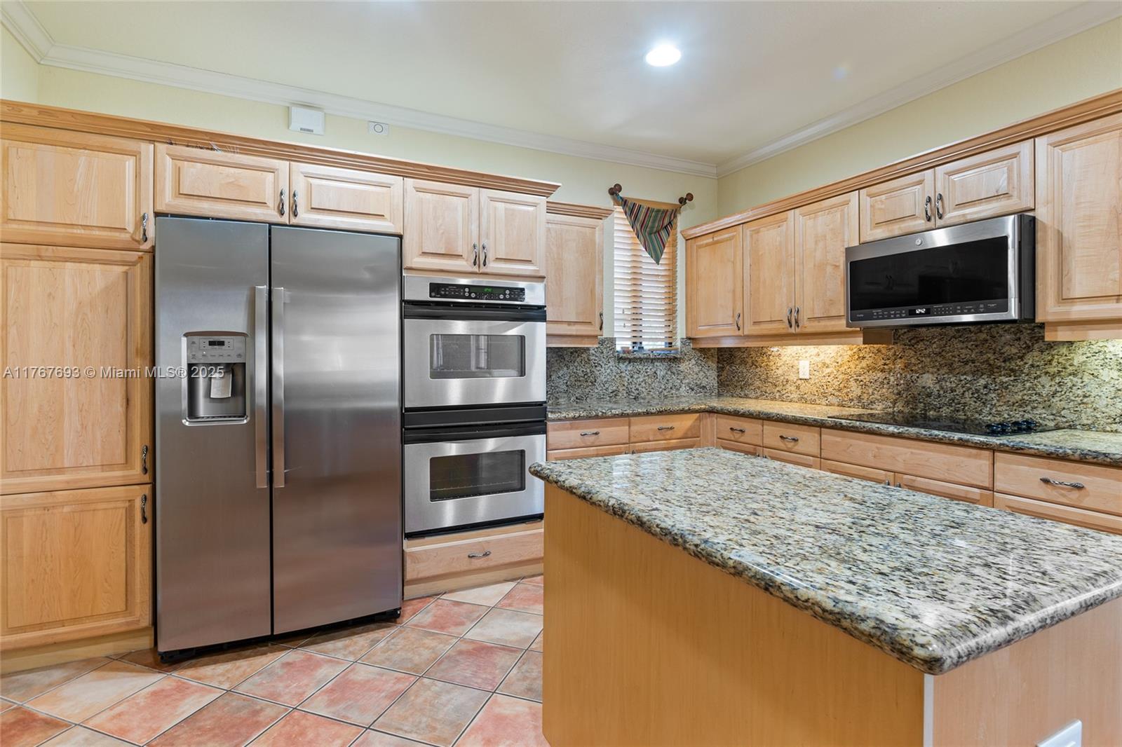 2790 center court dr # 31 Unit: 2-31